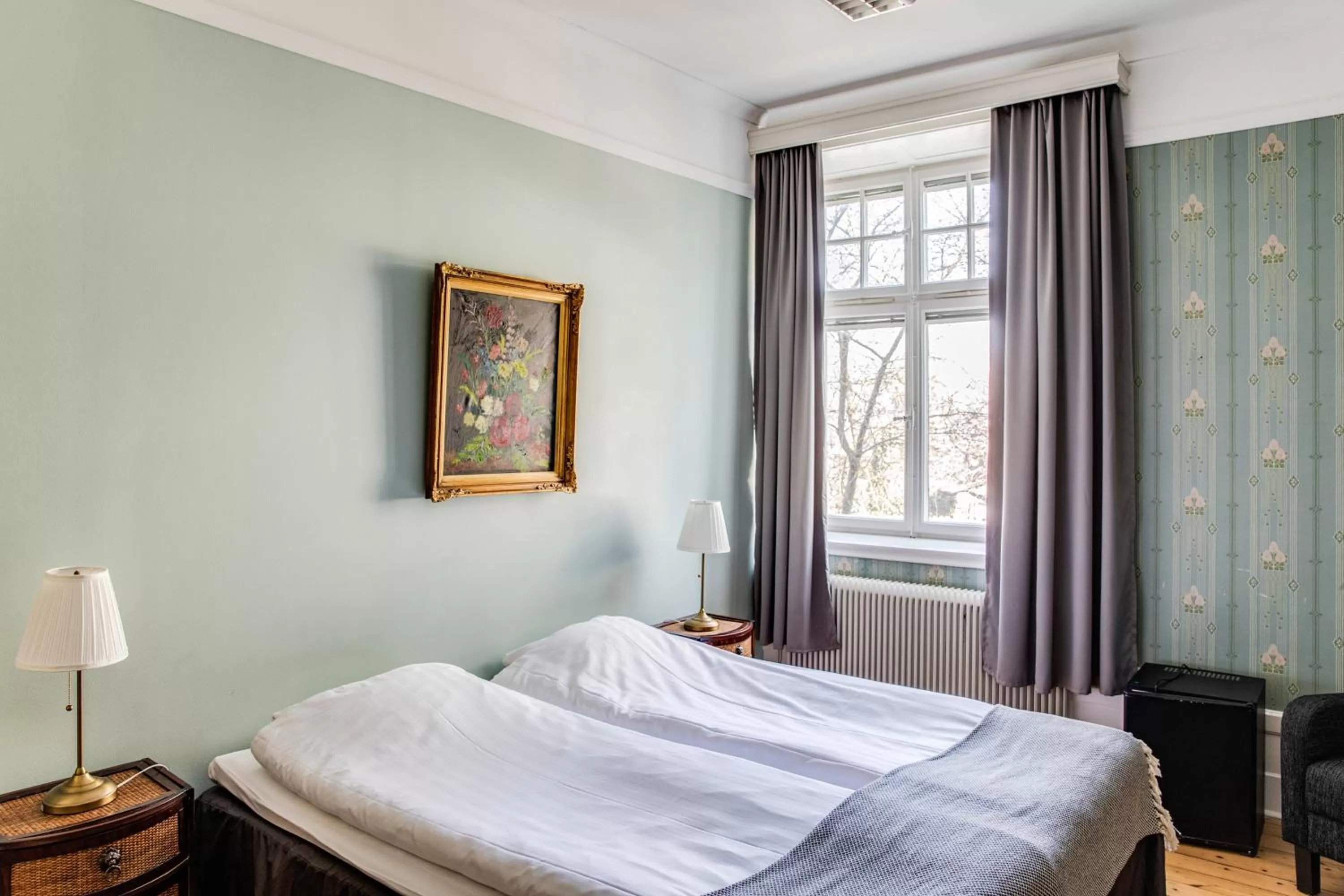 Bed in Hotell Breda Blick