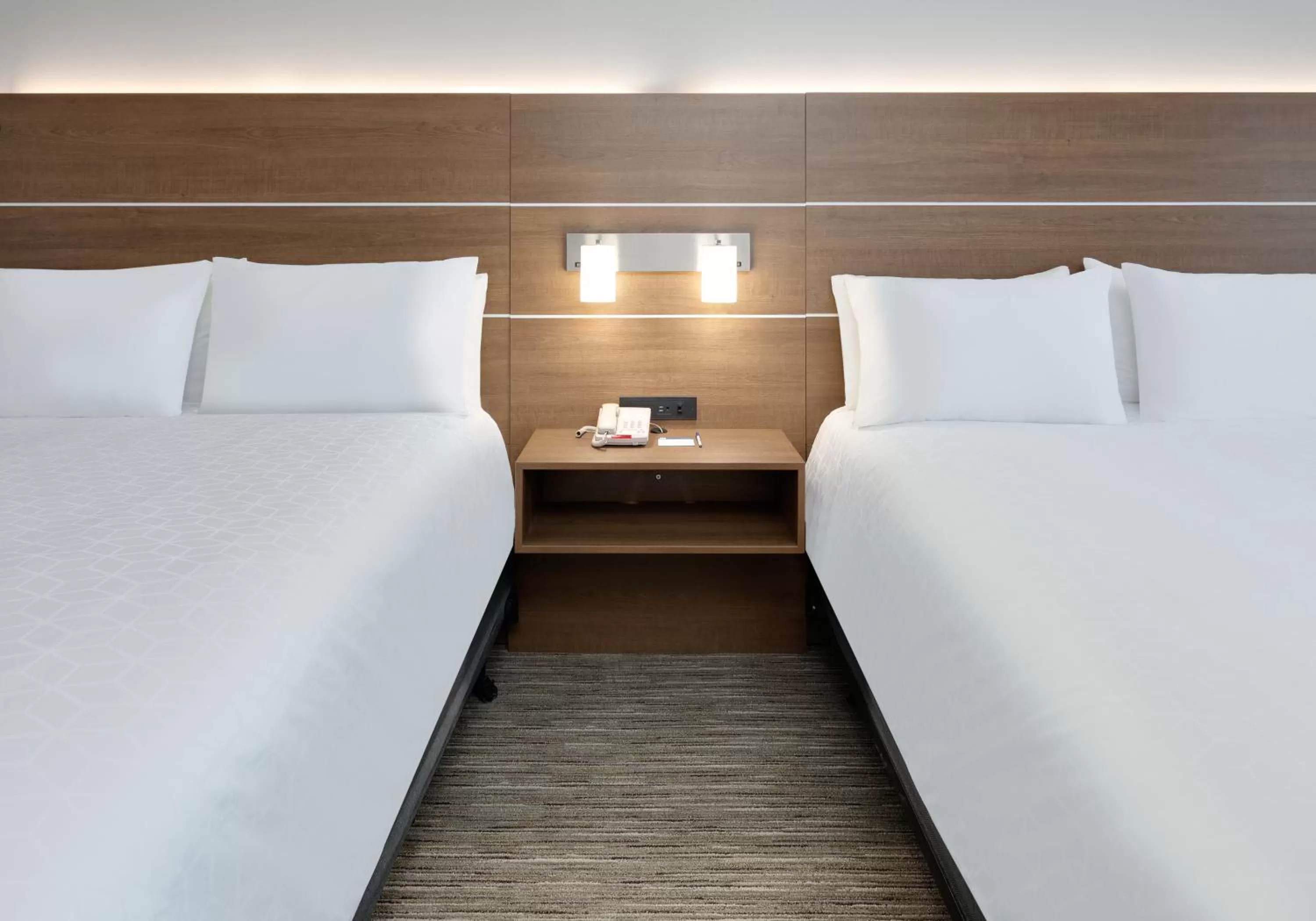 Bed in Holiday Inn Express & Suites San Antonio NW near SeaWorld by IHG