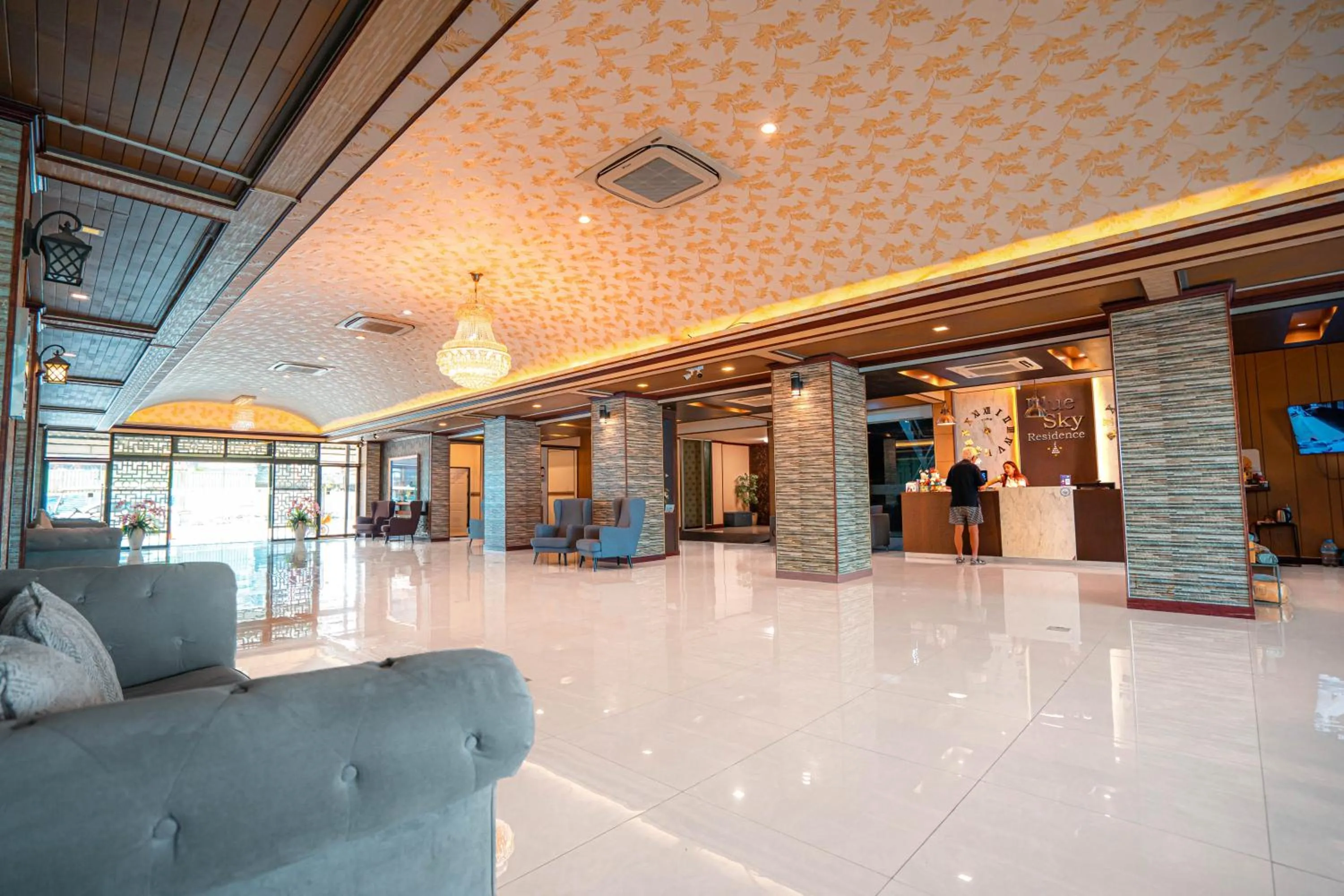 Lobby or reception in Blue Sky Residence Airport