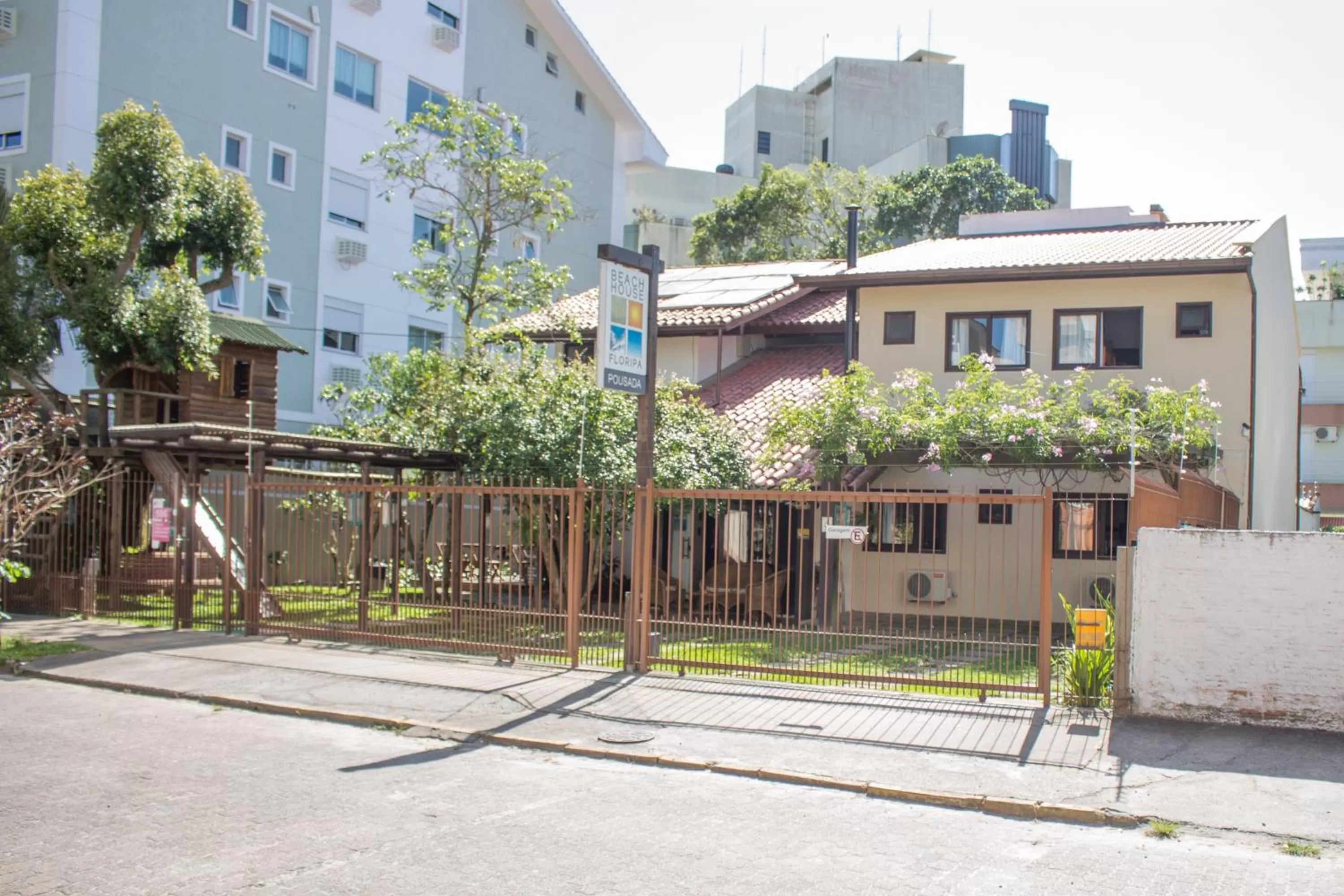 Property Building in Beach House Floripa