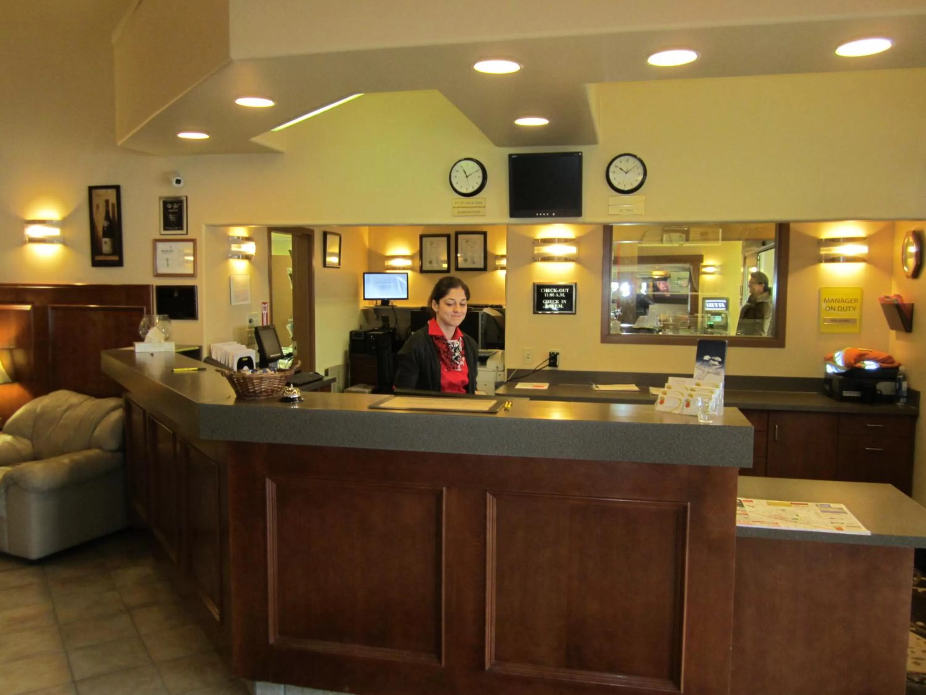 Lobby or reception in Super 8 by Wyndham Fort St. John BC