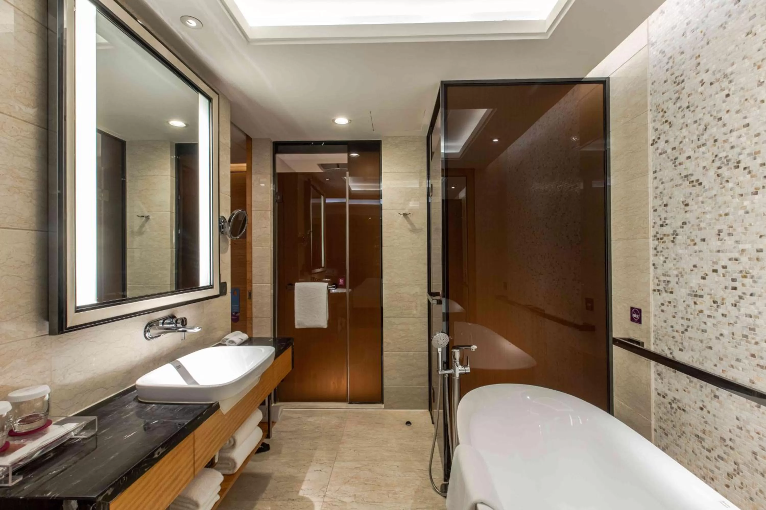 Shower in Crowne Plaza Hotel Lanzhou by IHG