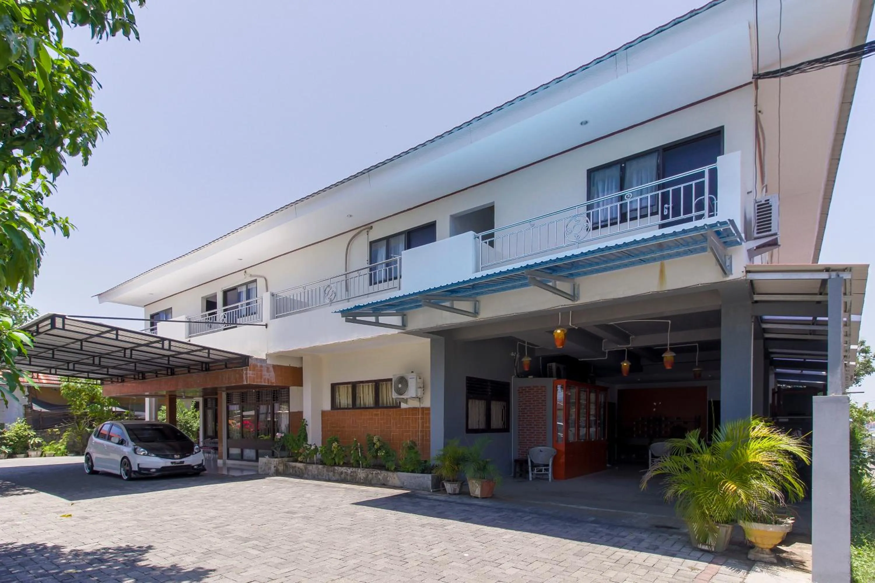 Property building in RedDoorz near Sam Ratulangi Airport Manado