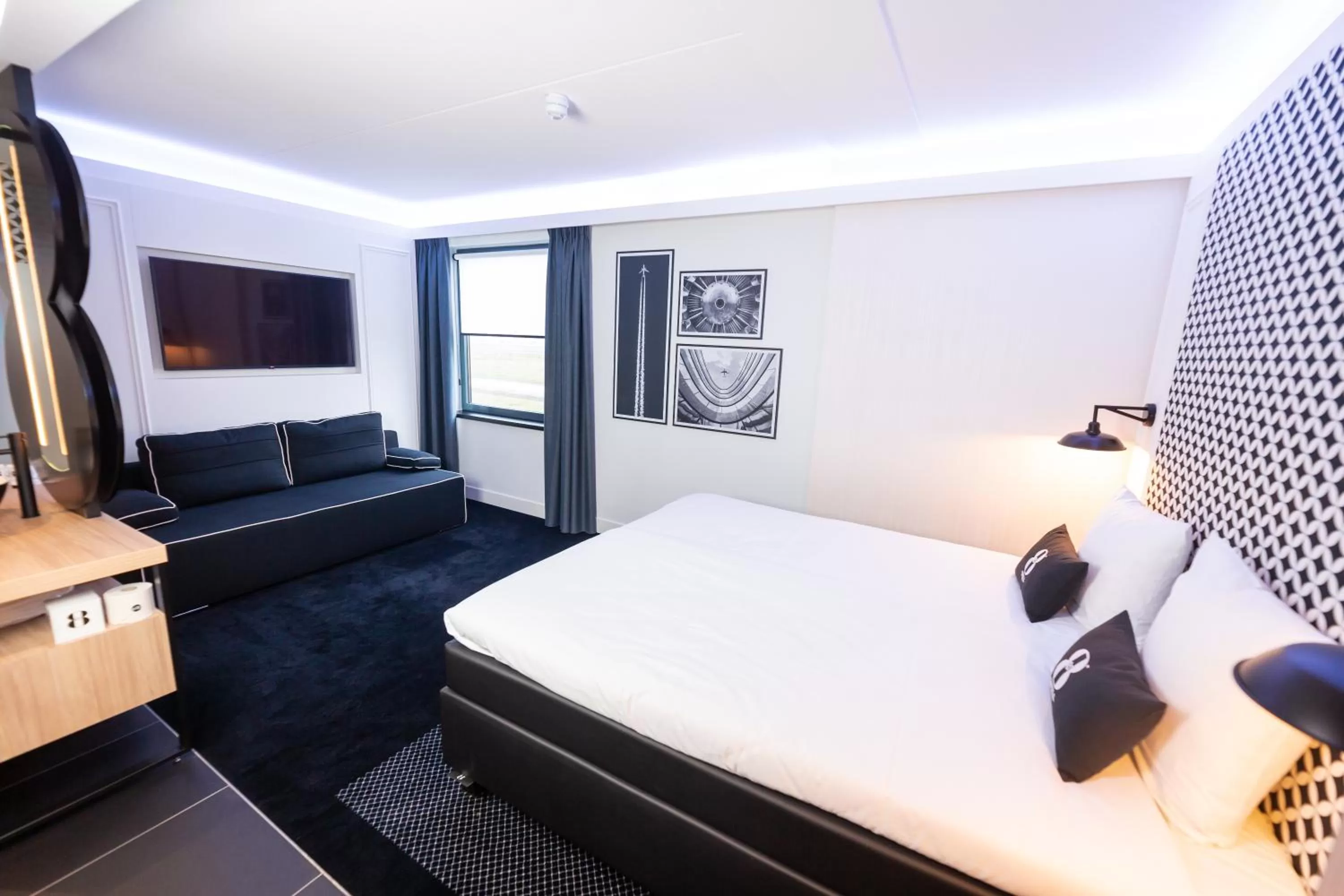 Bed in Gr8 Hotel Maastricht Aachen Airport