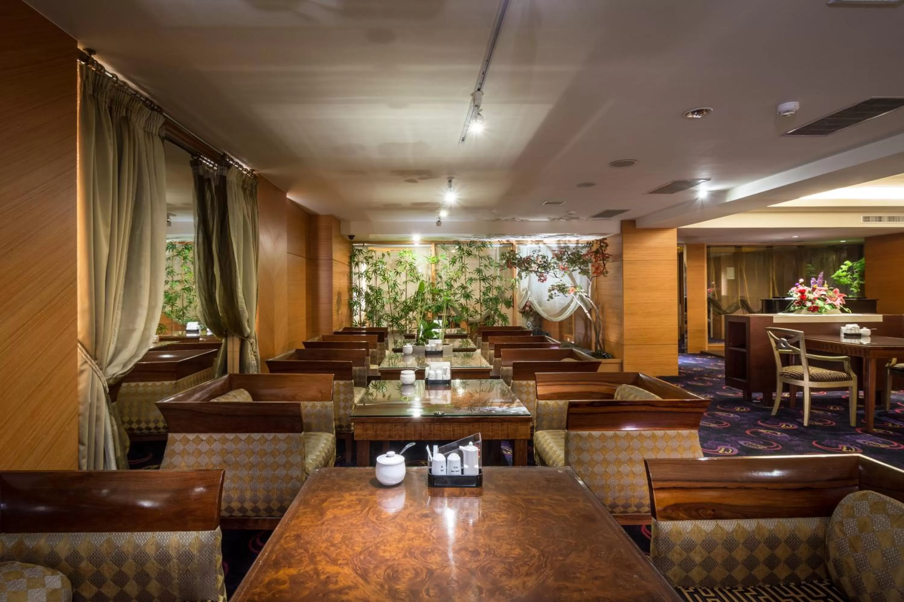 Buffet breakfast in Waikoloa Hotel