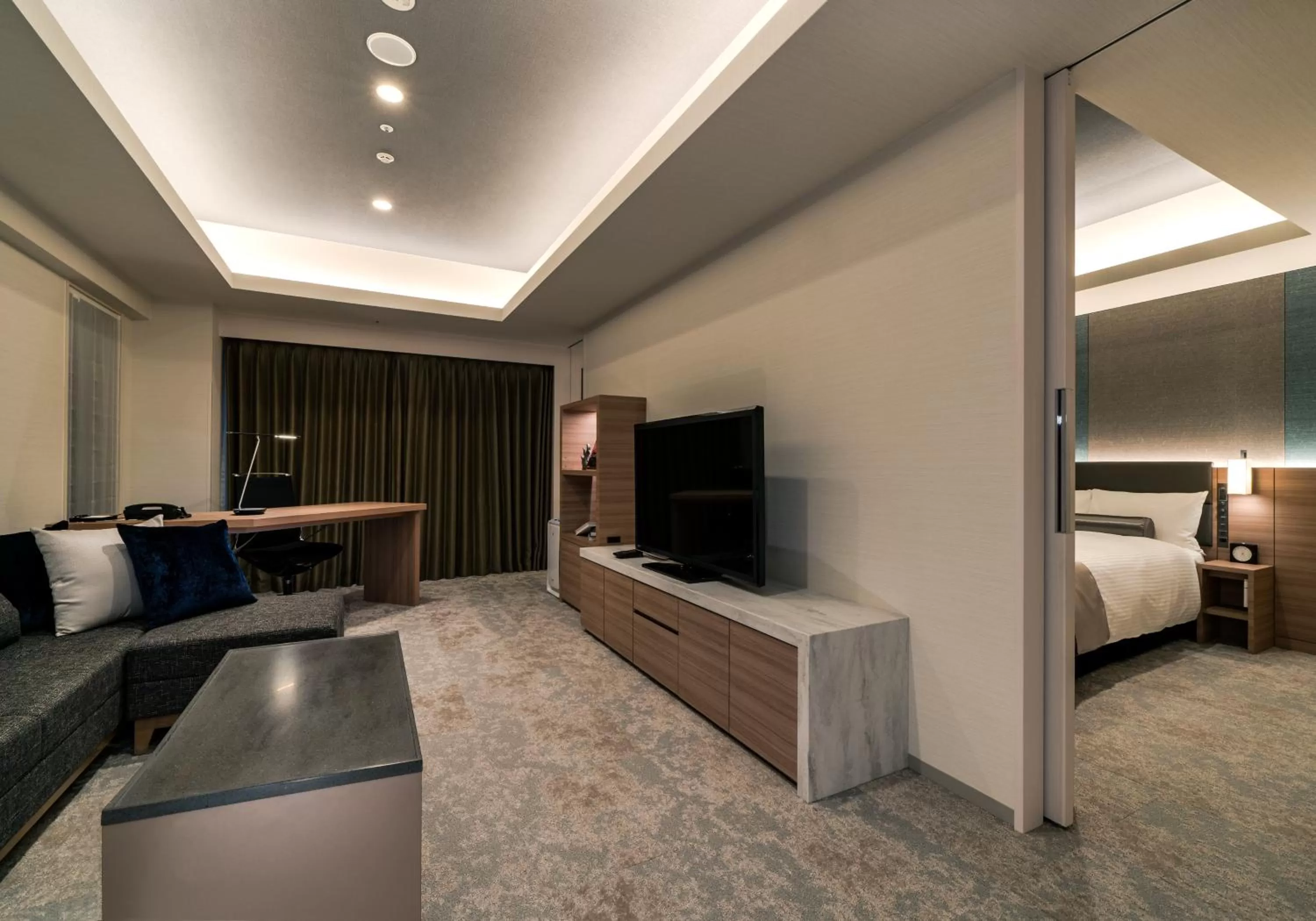 Bed in Daiwa Roynet Hotel Himeji