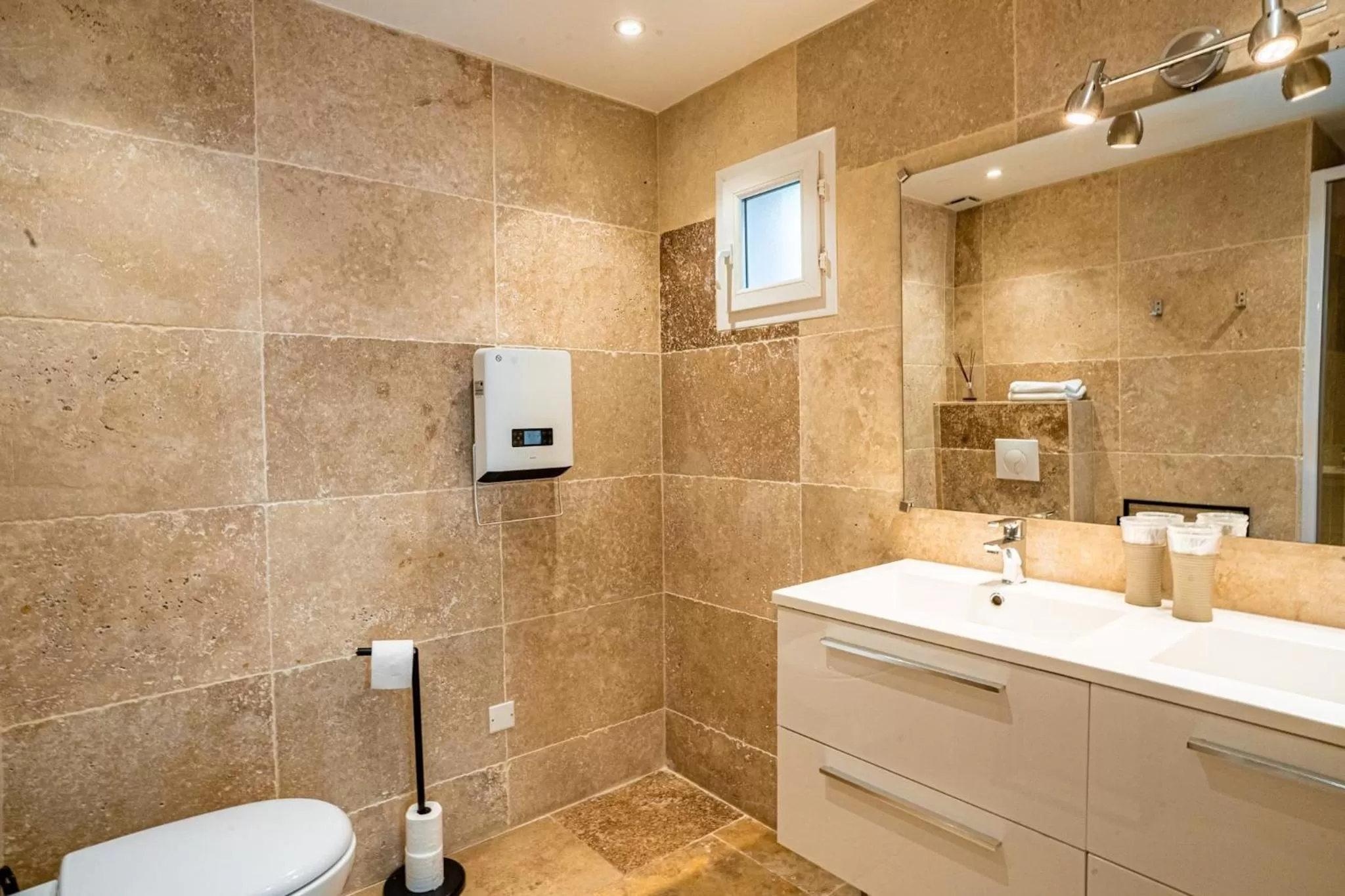 Property building in Domaine de l'Aufrene