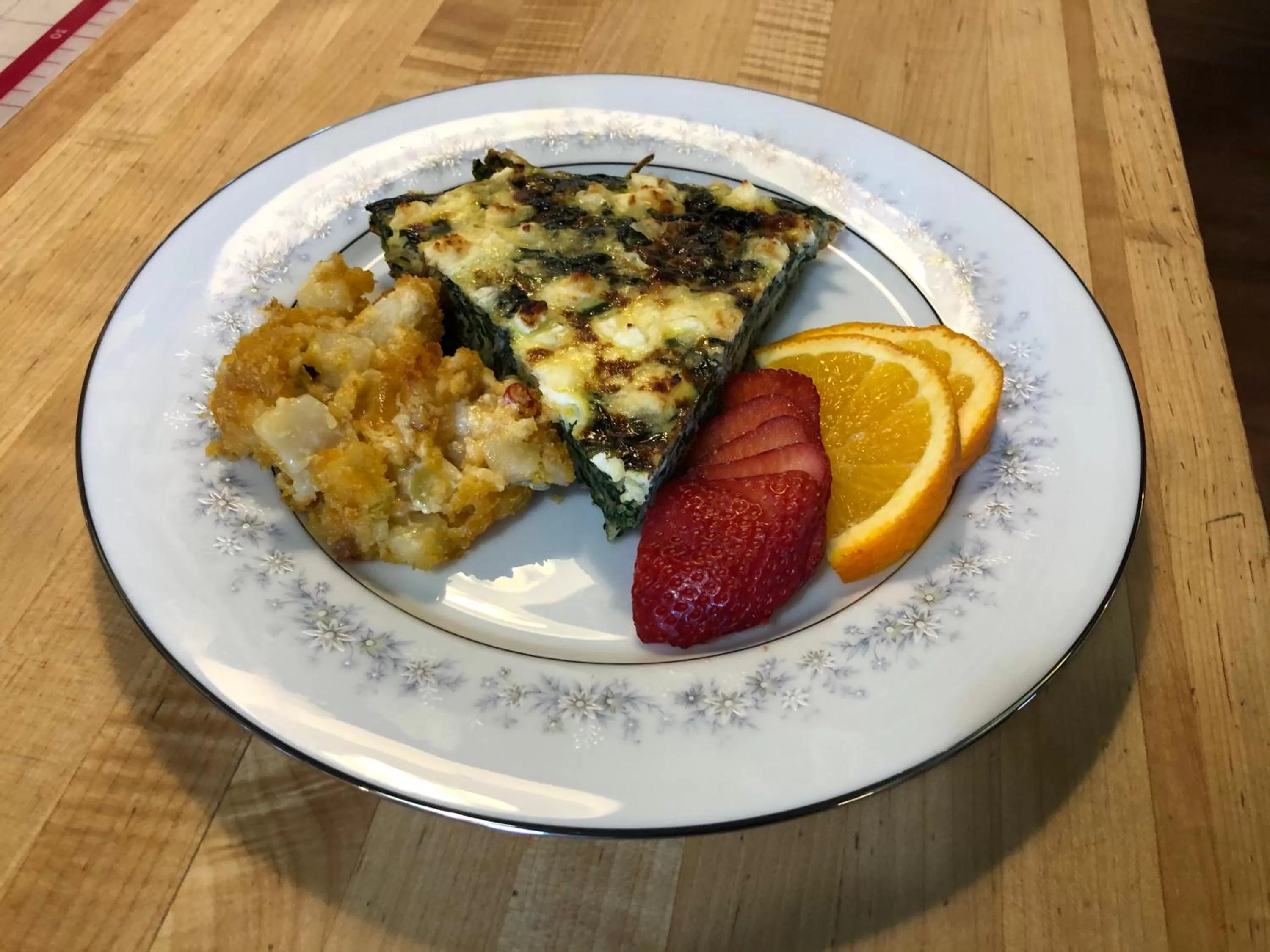 Breakfast in Solomons Victorian Inn