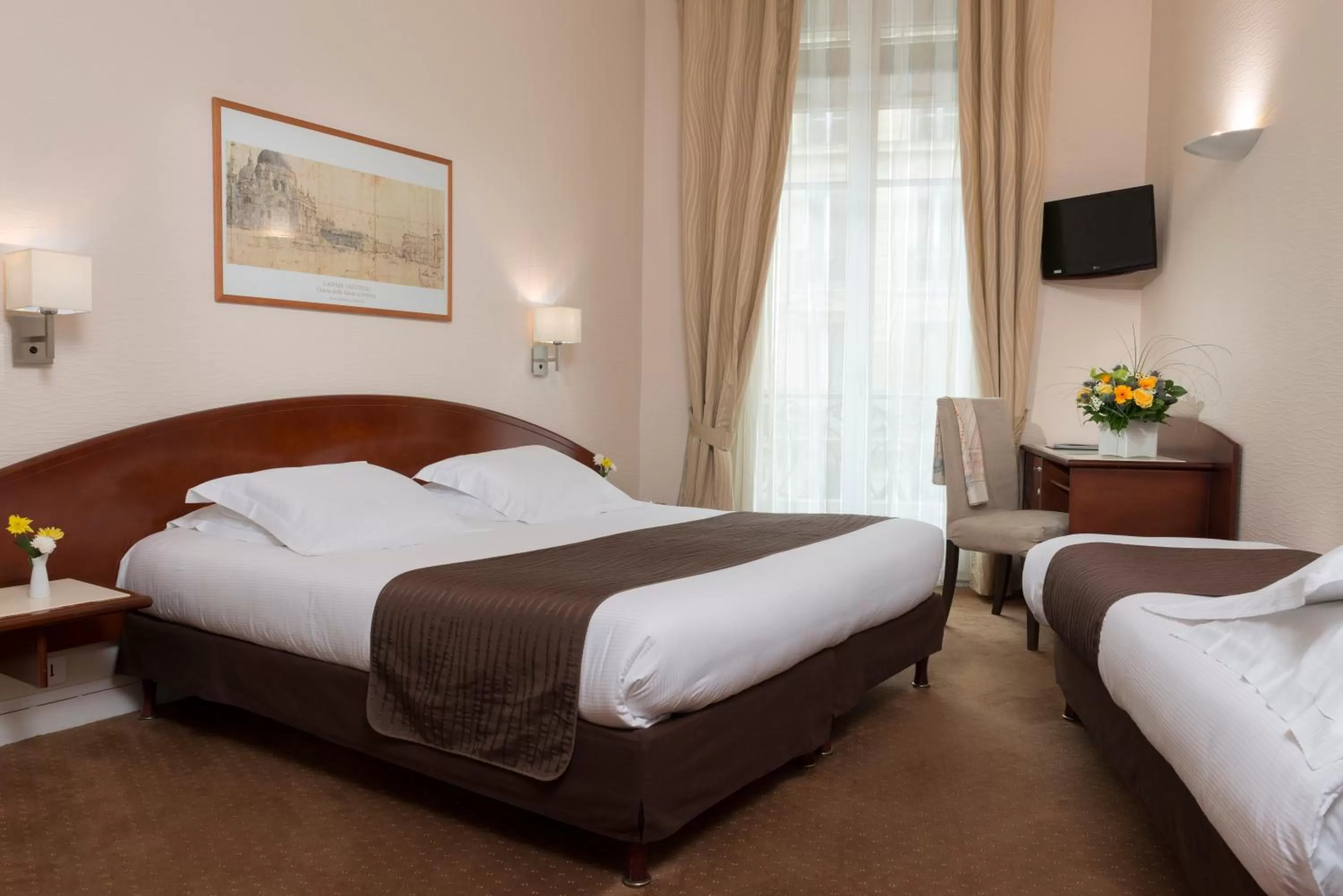 Bedroom, Bed in Excelsior Opera