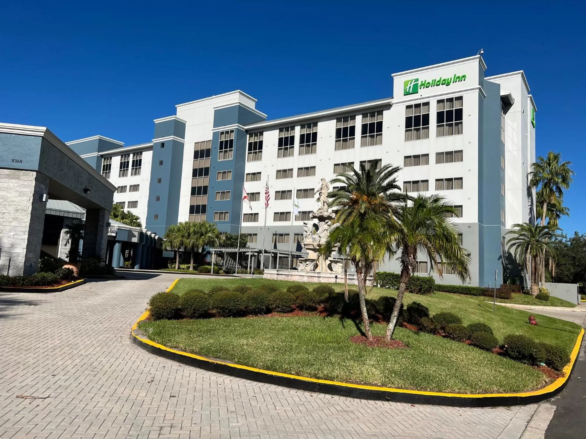 Property building in Holiday Inn Orlando International Dr-ICON by IHG