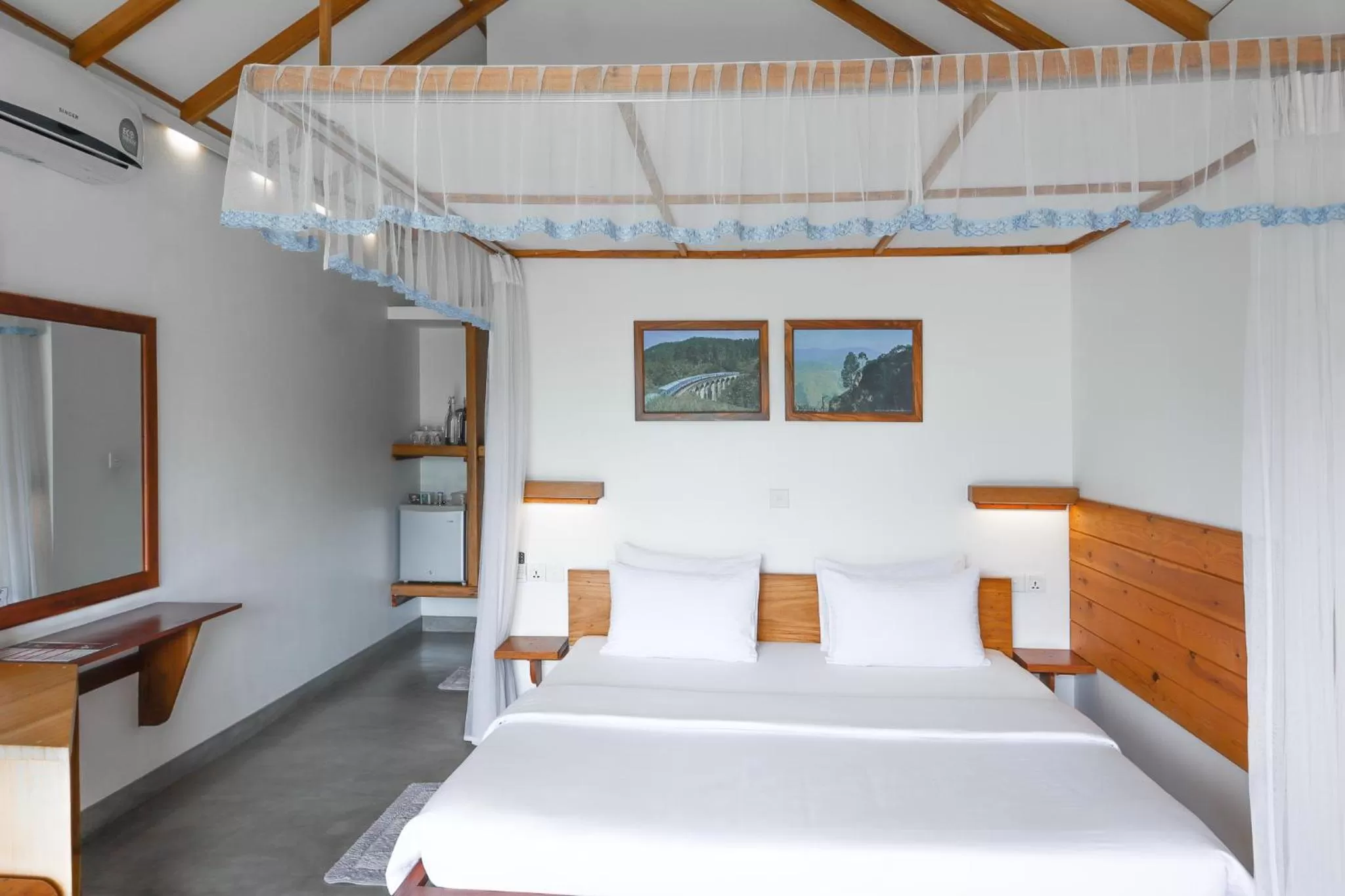 Bedroom in The One Ella