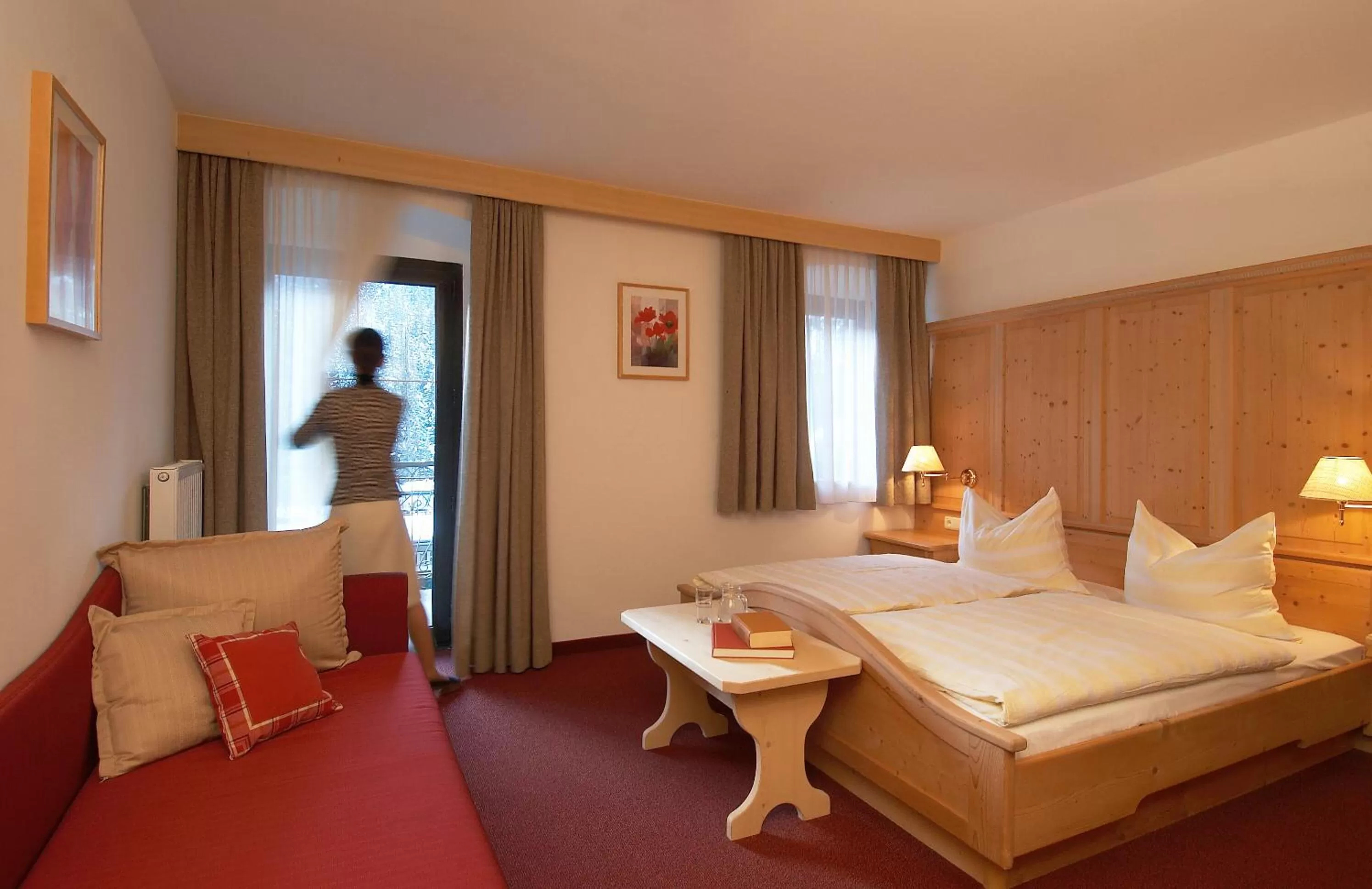 Photo of the whole room, Bed in Hotel Ostaria Posta