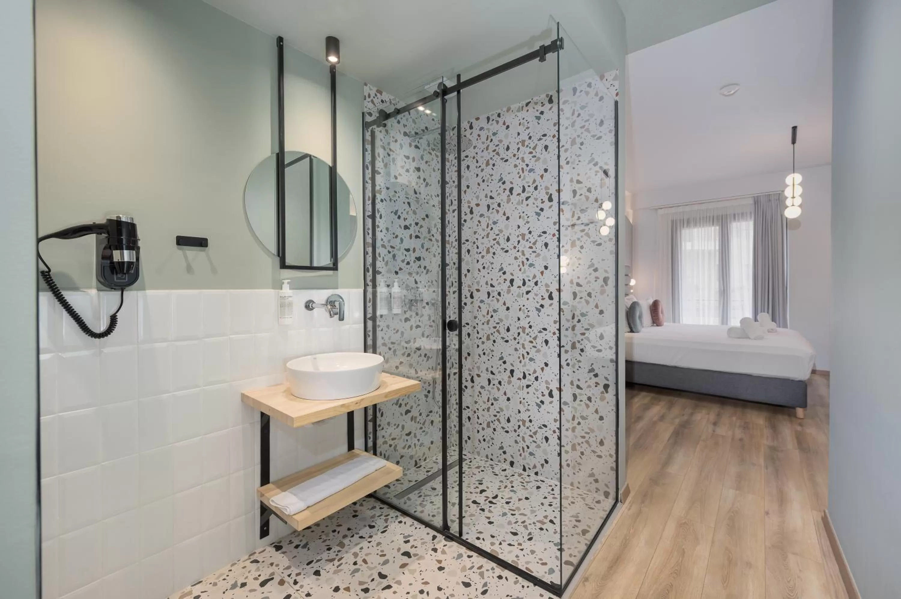 Shower, Bed in Centro Hotel Ioannina