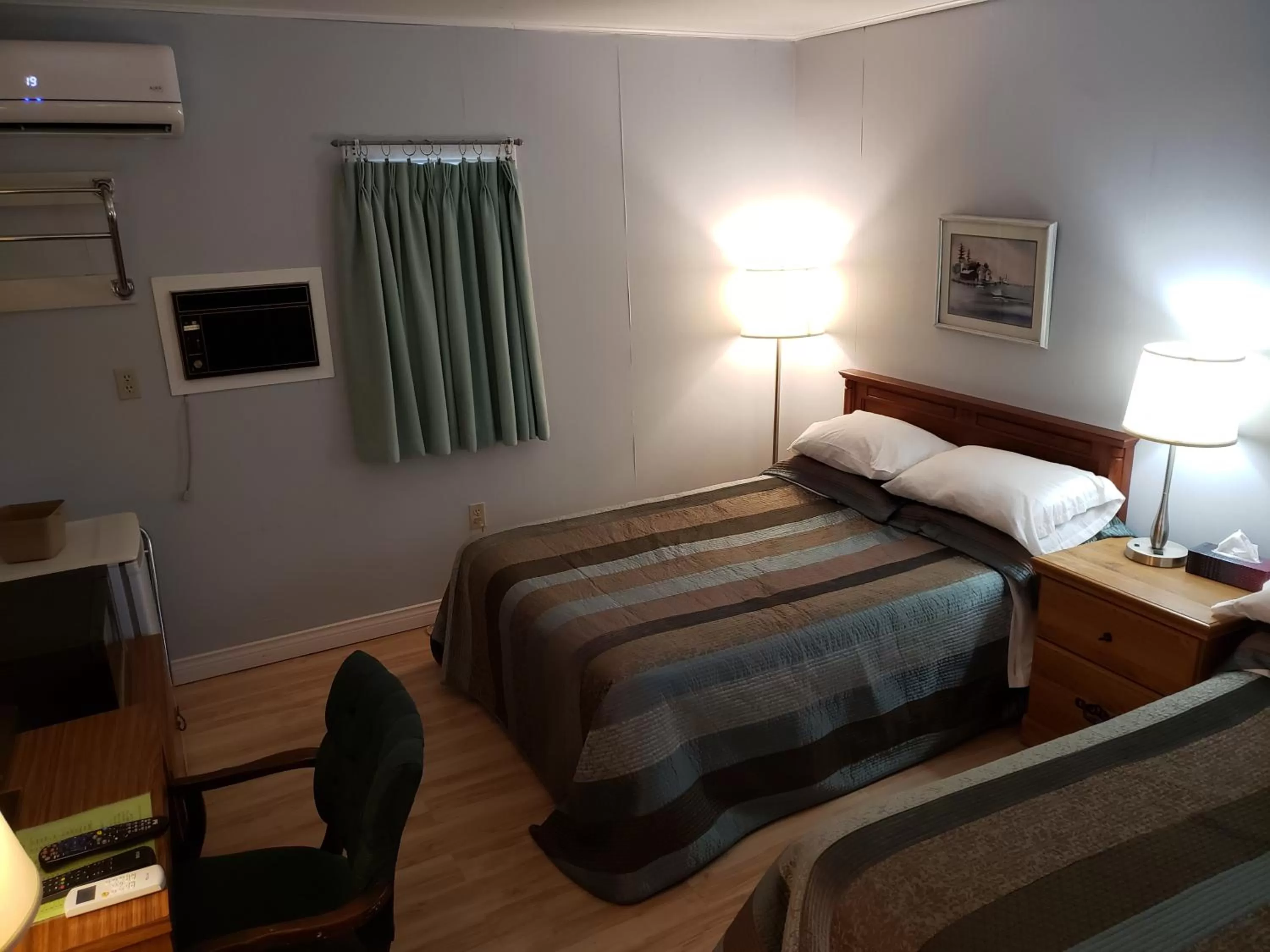 Bed in Pinecone Motel