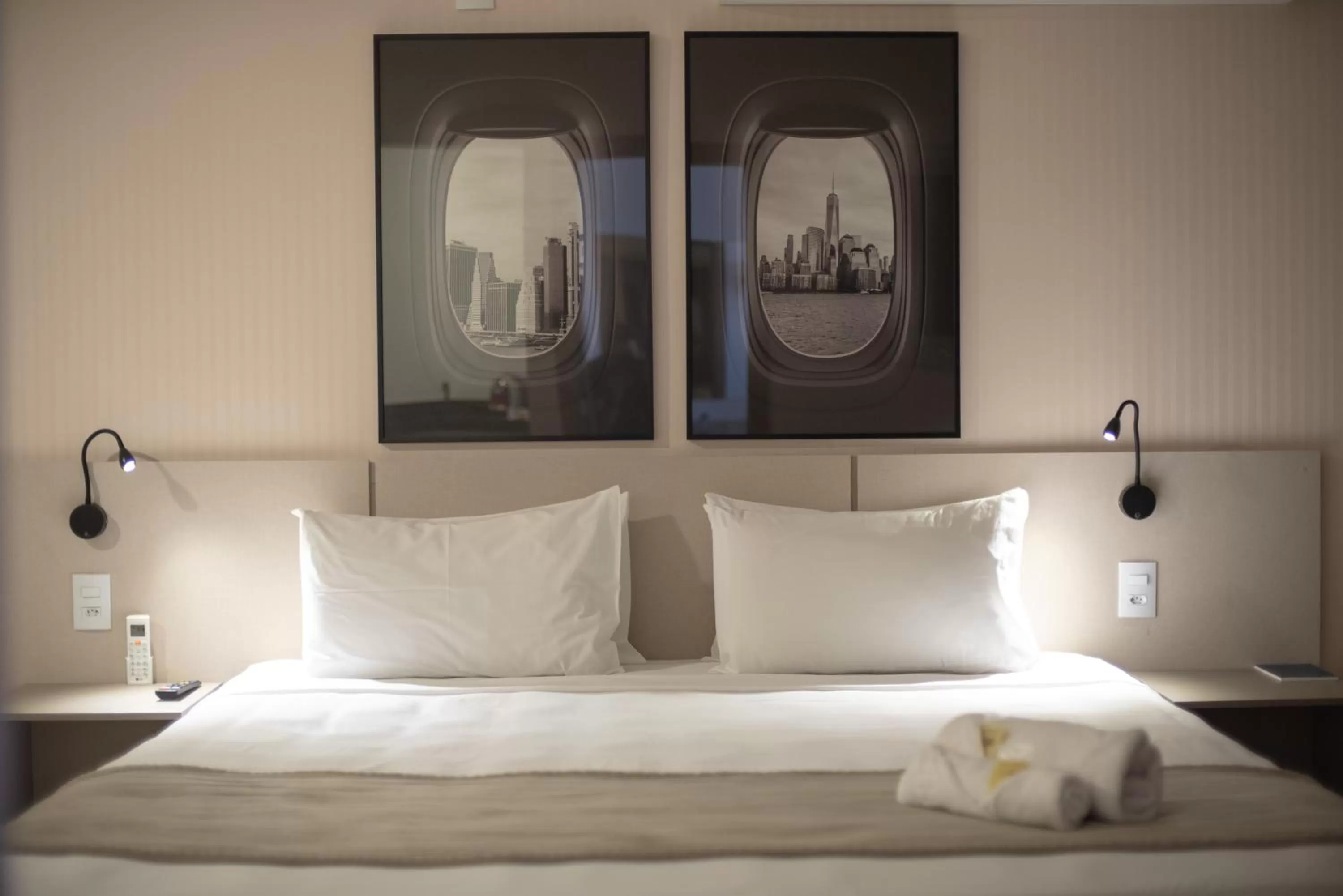 Decorative detail, Bed in Bristol Infinity Rio Claro