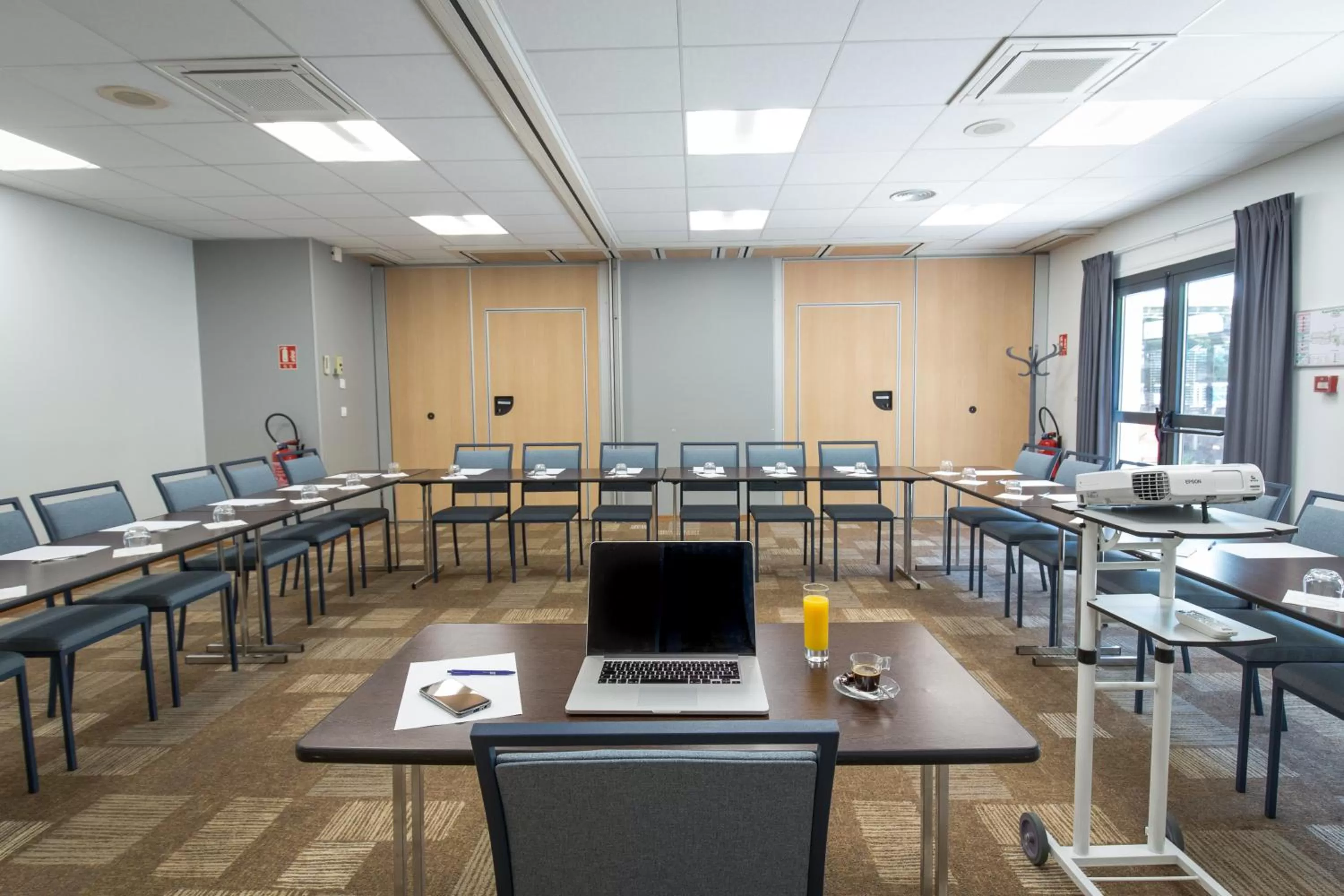 Meeting/conference room in ibis Brignoles Provence Verte
