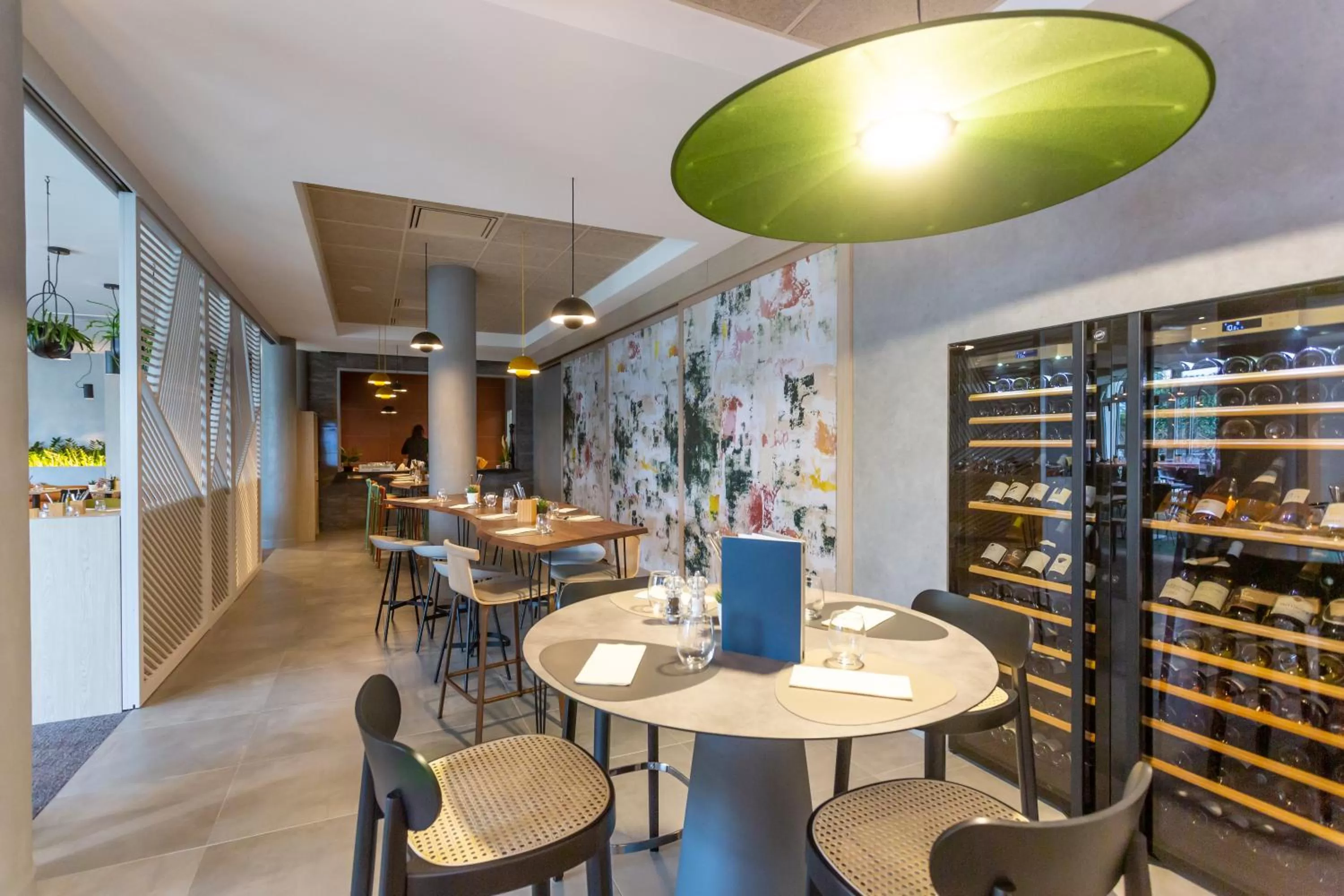 Restaurant/places to eat in Novotel Bourges