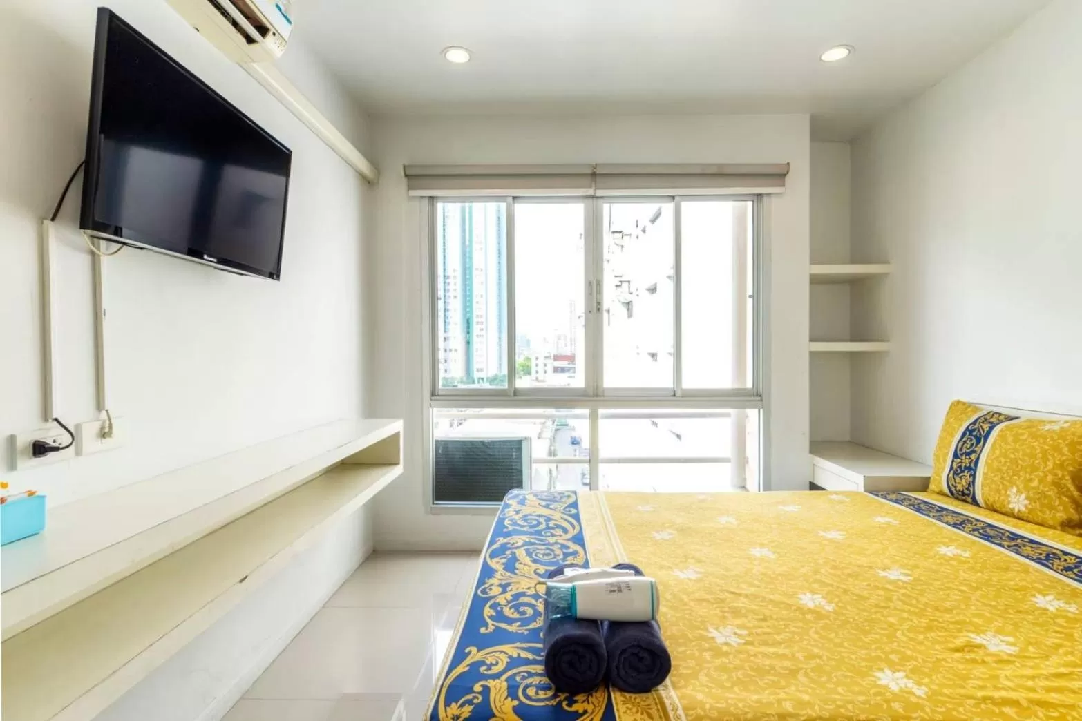 Bed, TV/Entertainment Center in Right Place Sathorn