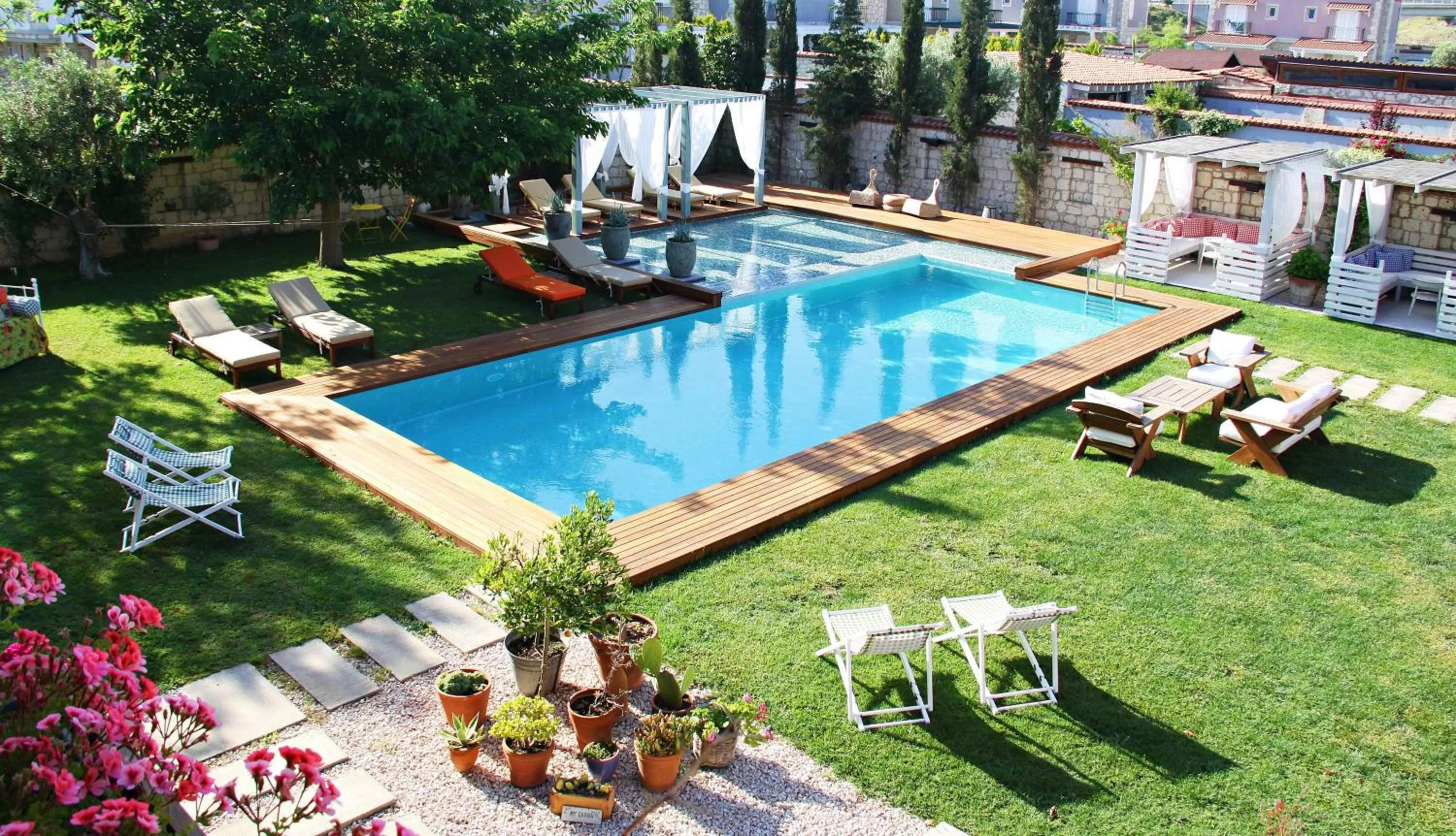 Pool View in Cadde 75 Luxury Hotel - Alaçatı