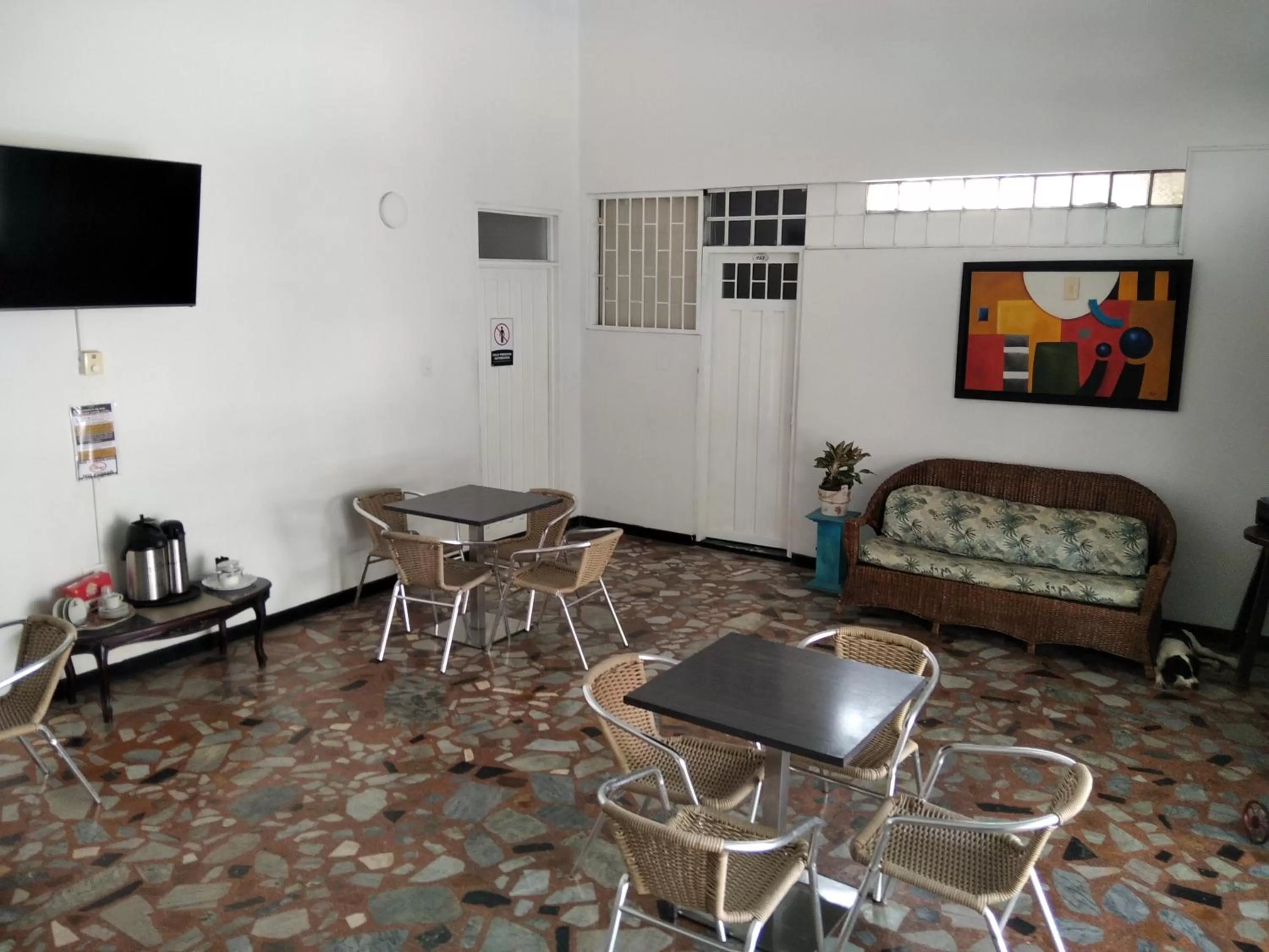 Communal lounge/ TV room, Seating Area in HOTEL MACEO MELGAR