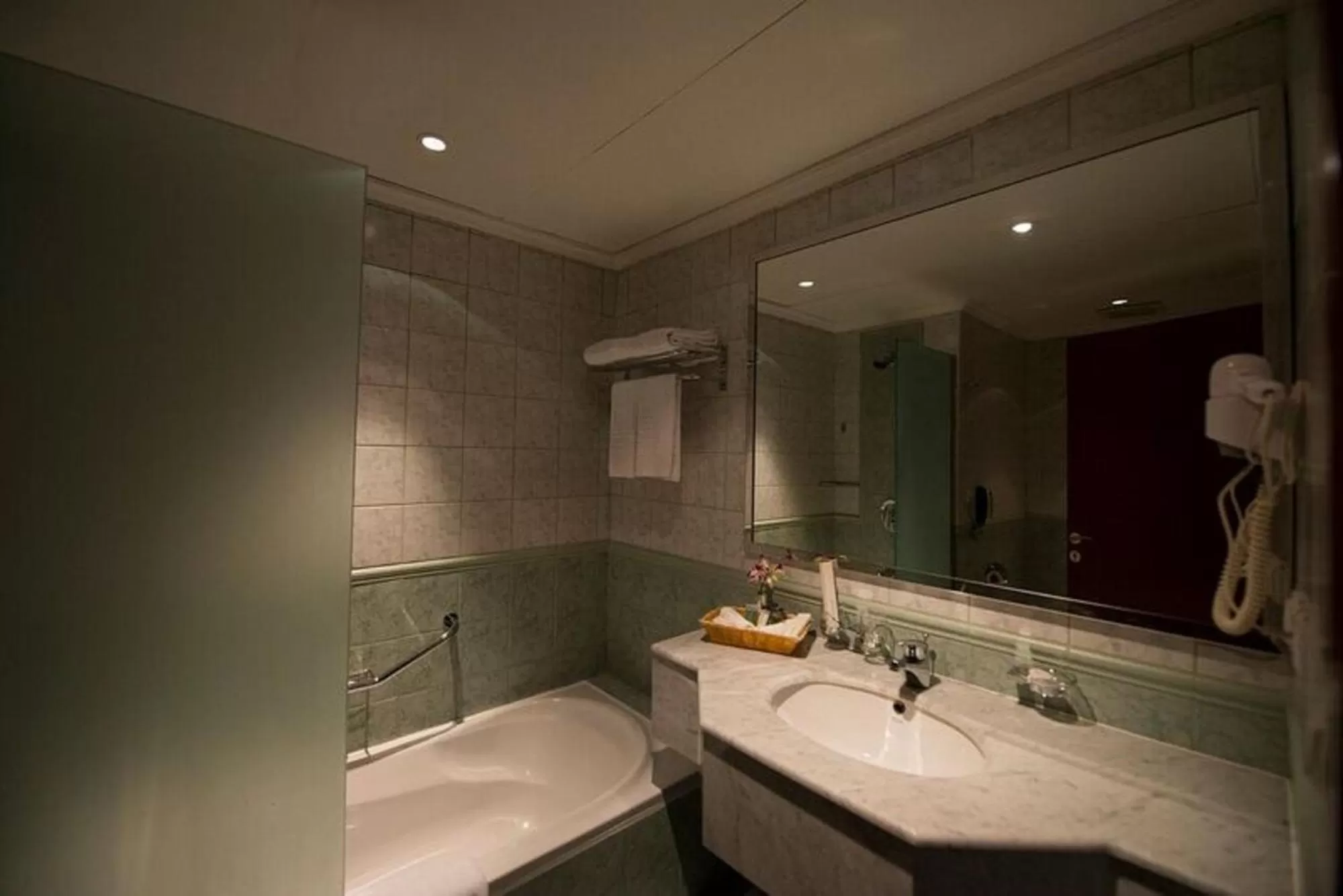 Bathroom in Executives Hotel - Olaya