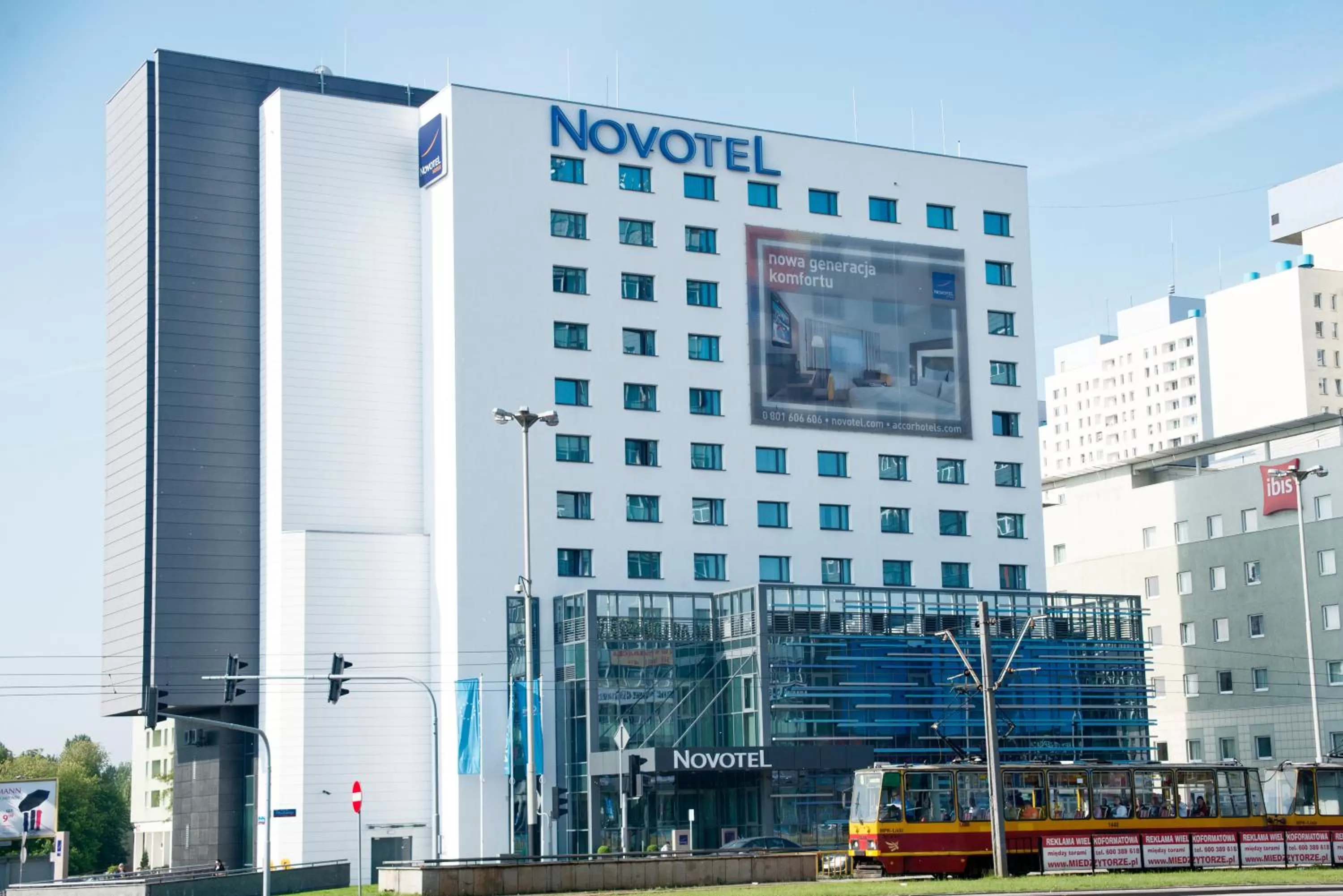 Facade/entrance in Novotel Lodz Centrum