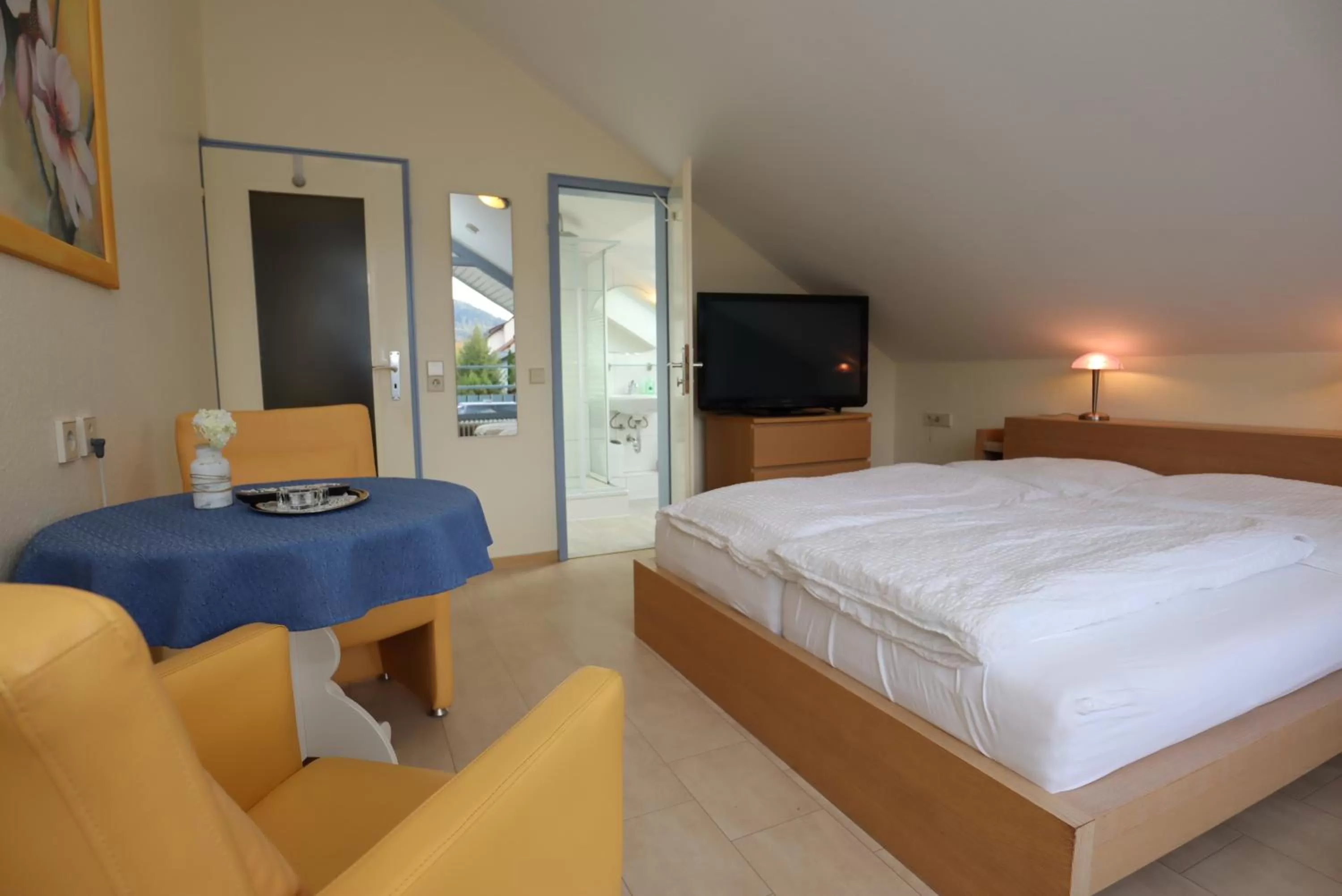 Two-Bedroom Apartment in Hotel Sonnenhof Garni