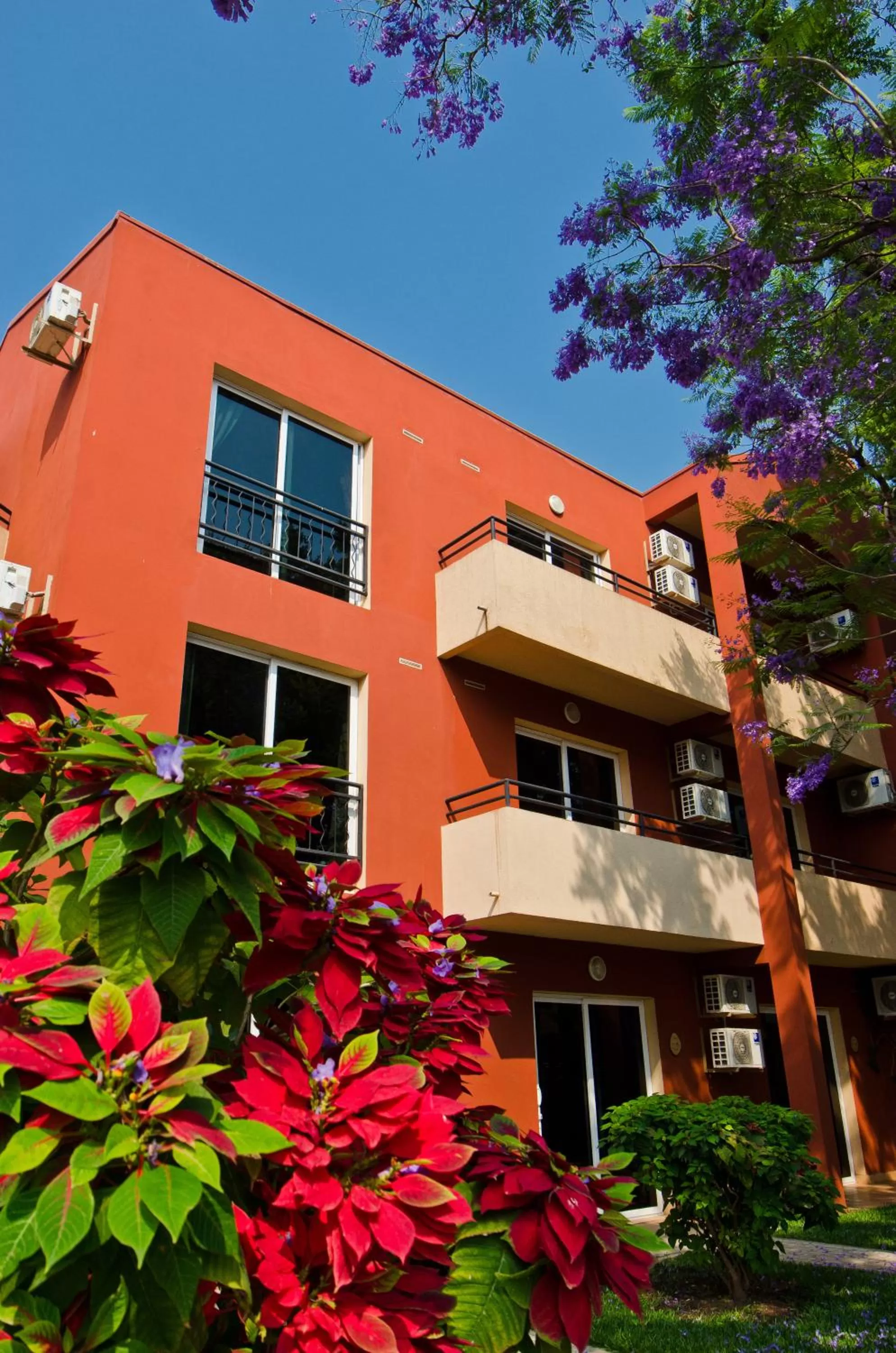 Facade/entrance in Relais des Plateaux & Spa– Ivato International Airport