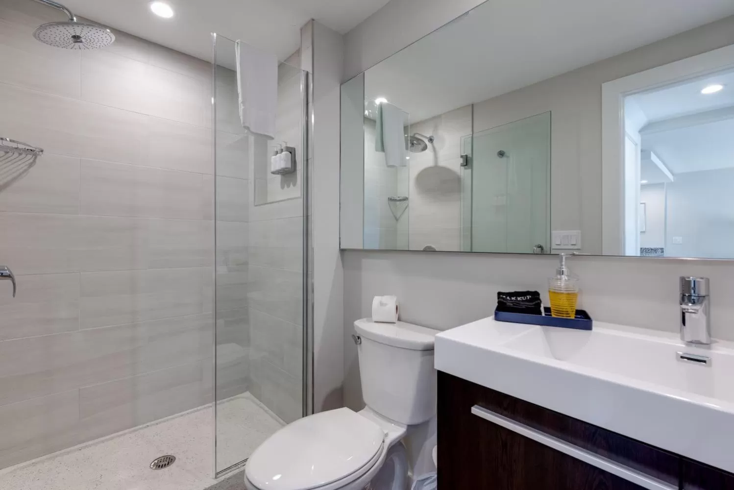 Escape Coastal Resort on Casey Key