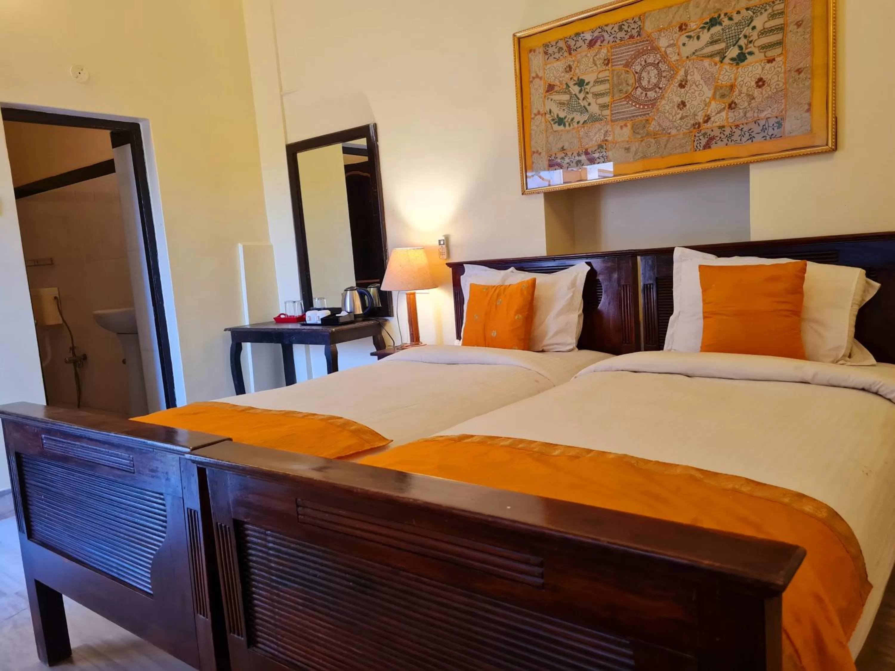 Bed in Hotel Shahi Garh