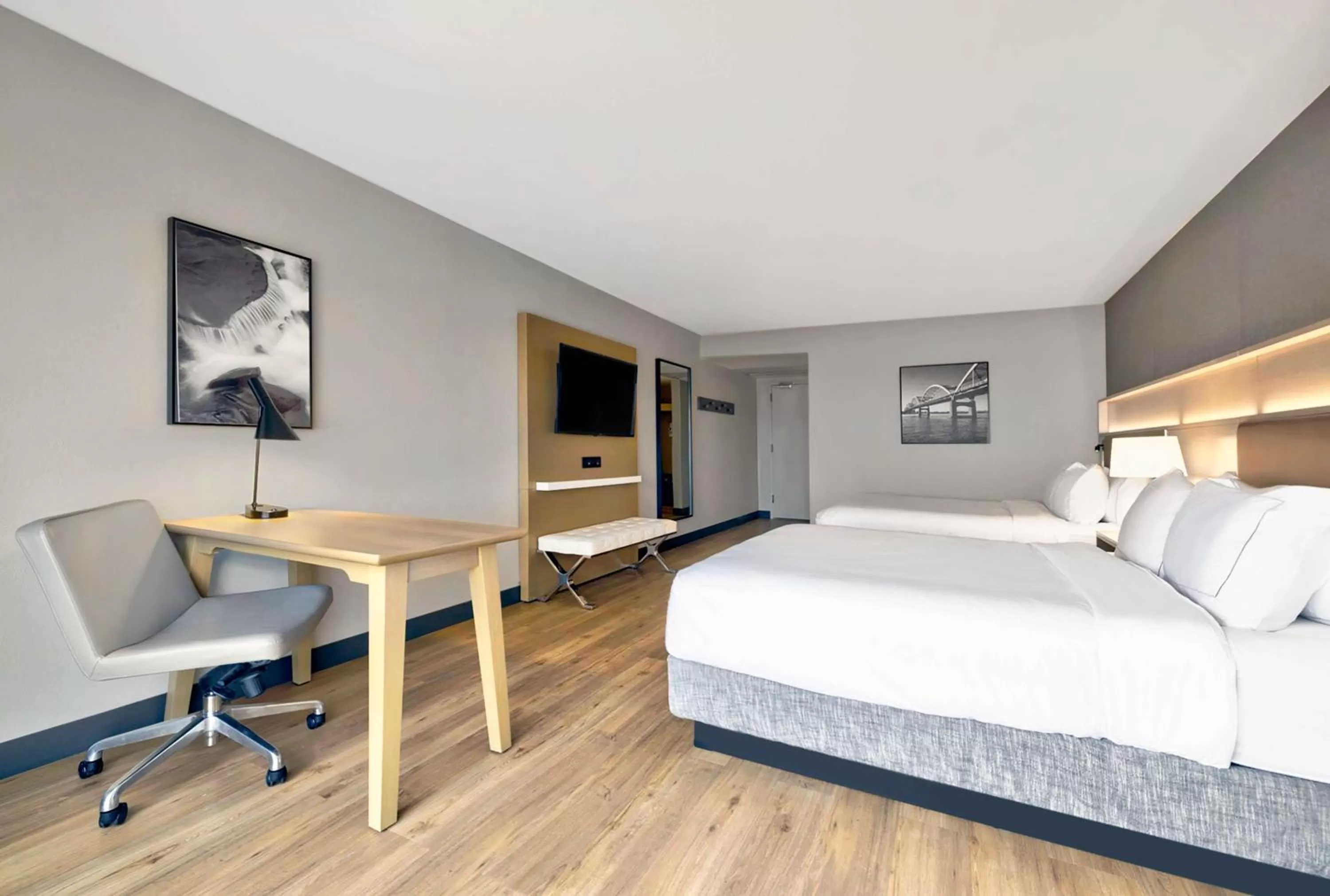 Bedroom, Bed in DoubleTree by Hilton Davenport