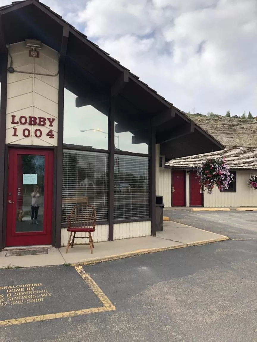 Property building in Country West Motel of Rock Springs