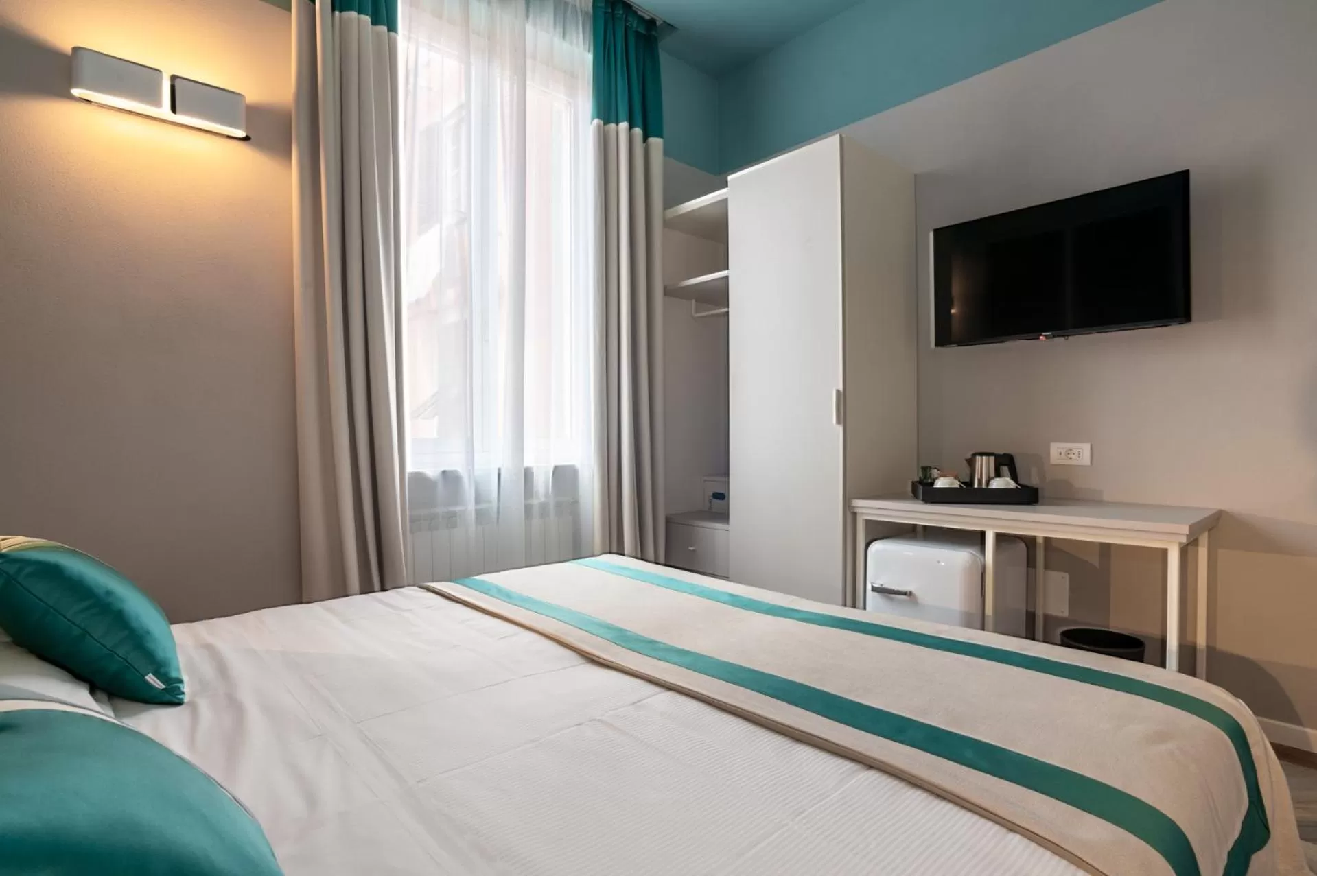 Bed in Hotel Monte Rosa