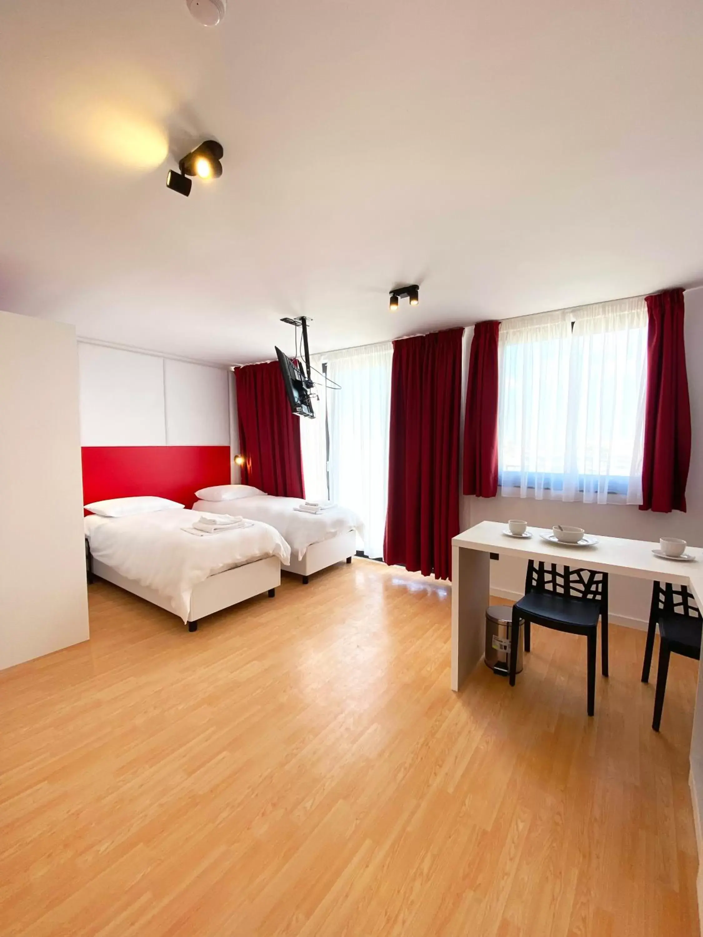 Citizen Suites Citizen Suites