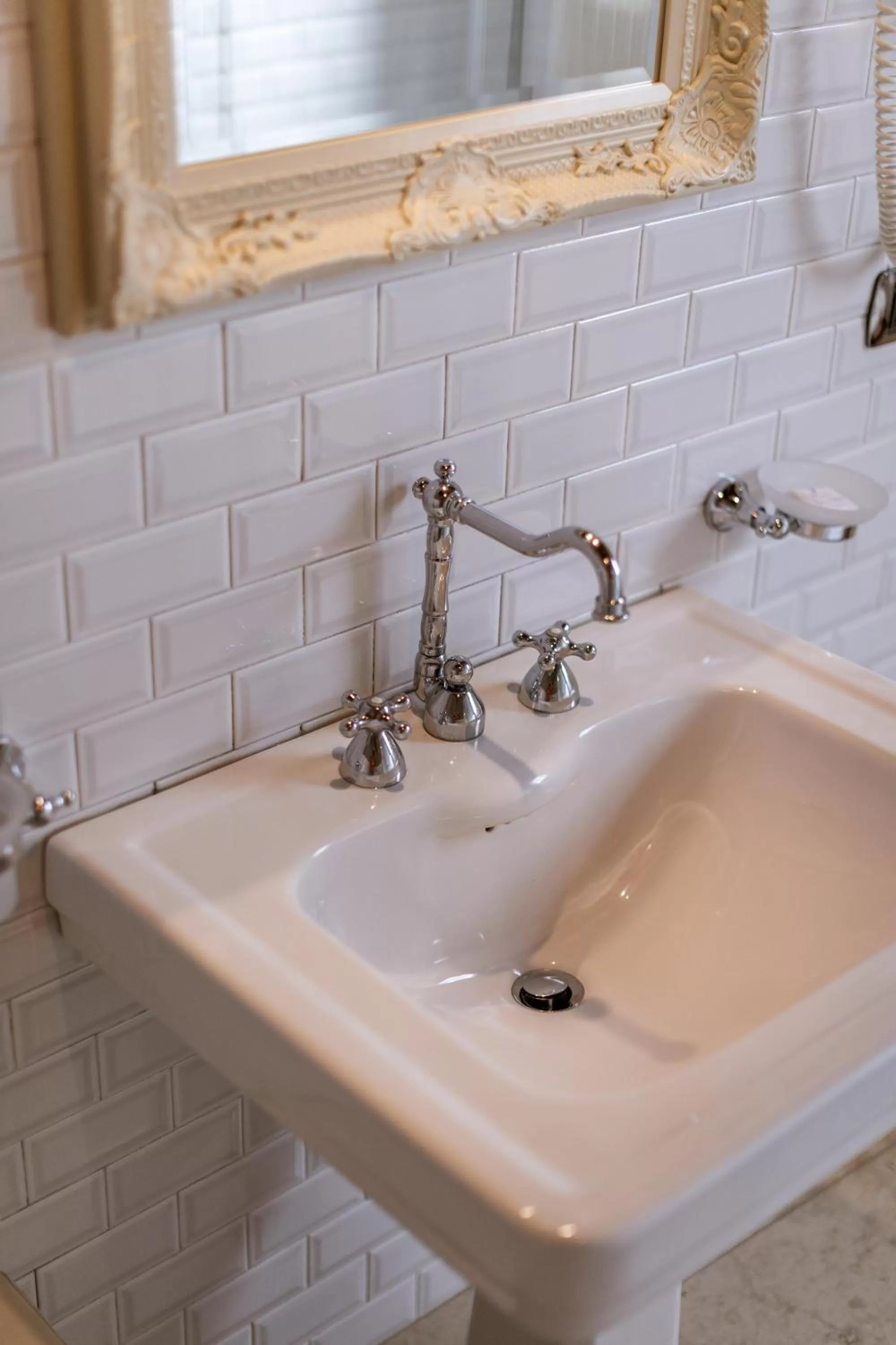 Bathroom in Classique