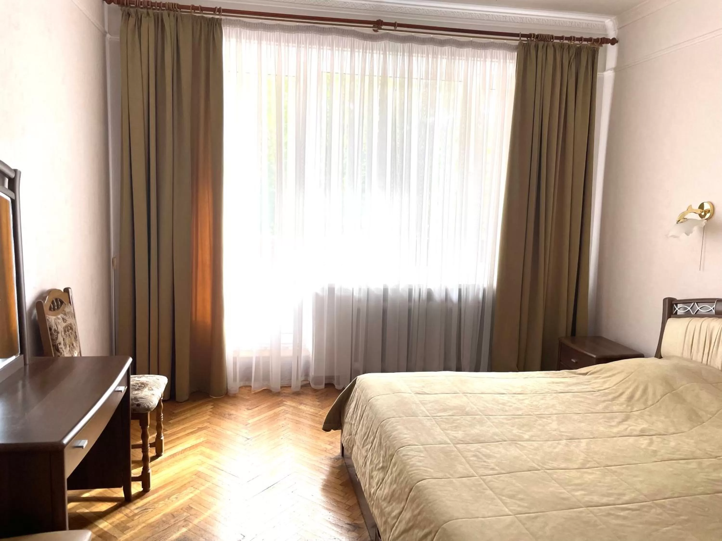 Bed in Hotel Prydesnyansky