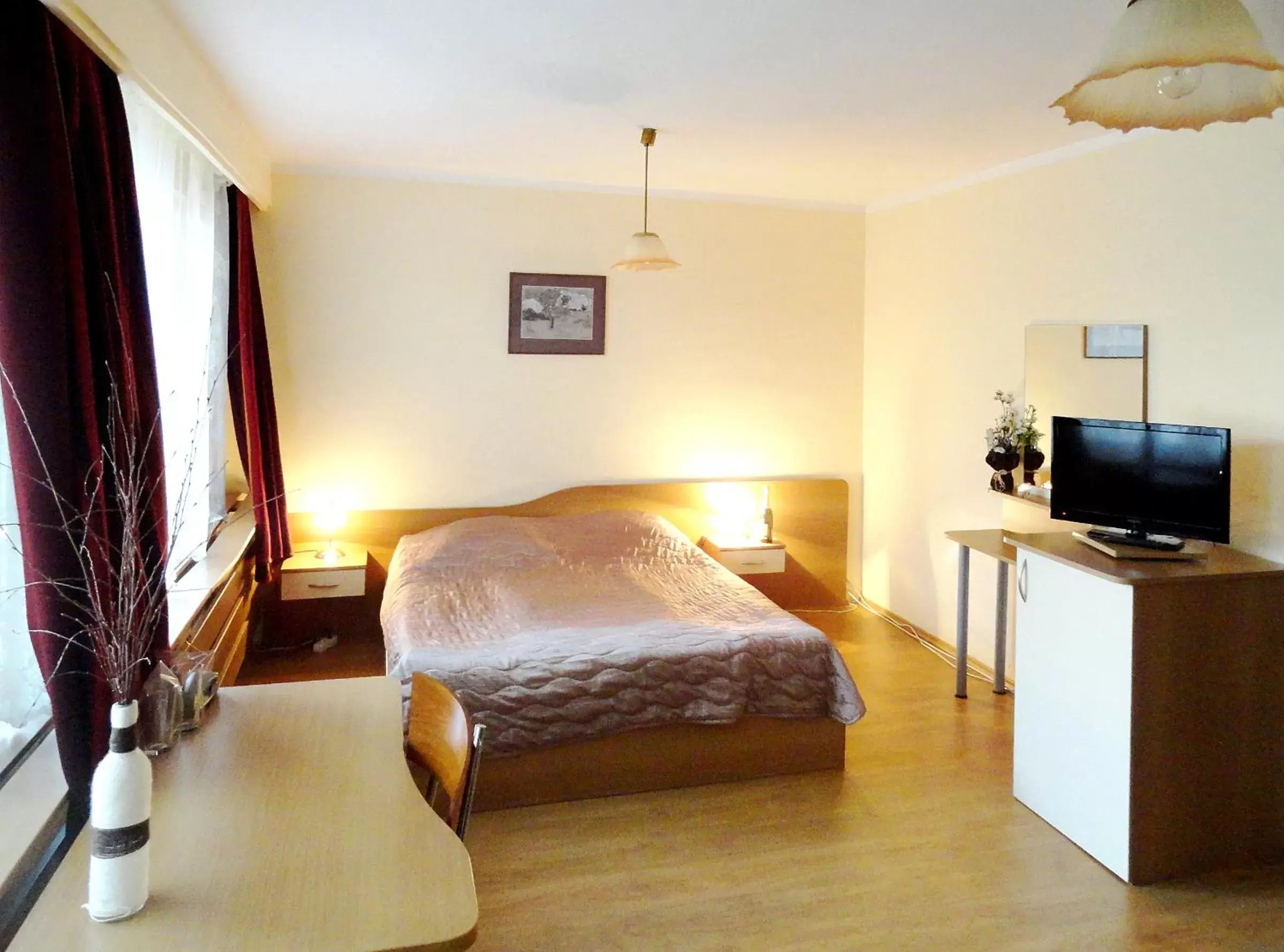 Junior Suite with Double Bed - Free Parking in Hotel of Bulgarian Academy of Sciences Junior Suite with Double Bed - Free Parking in Hotel of Bulgarian Academy of Sciences