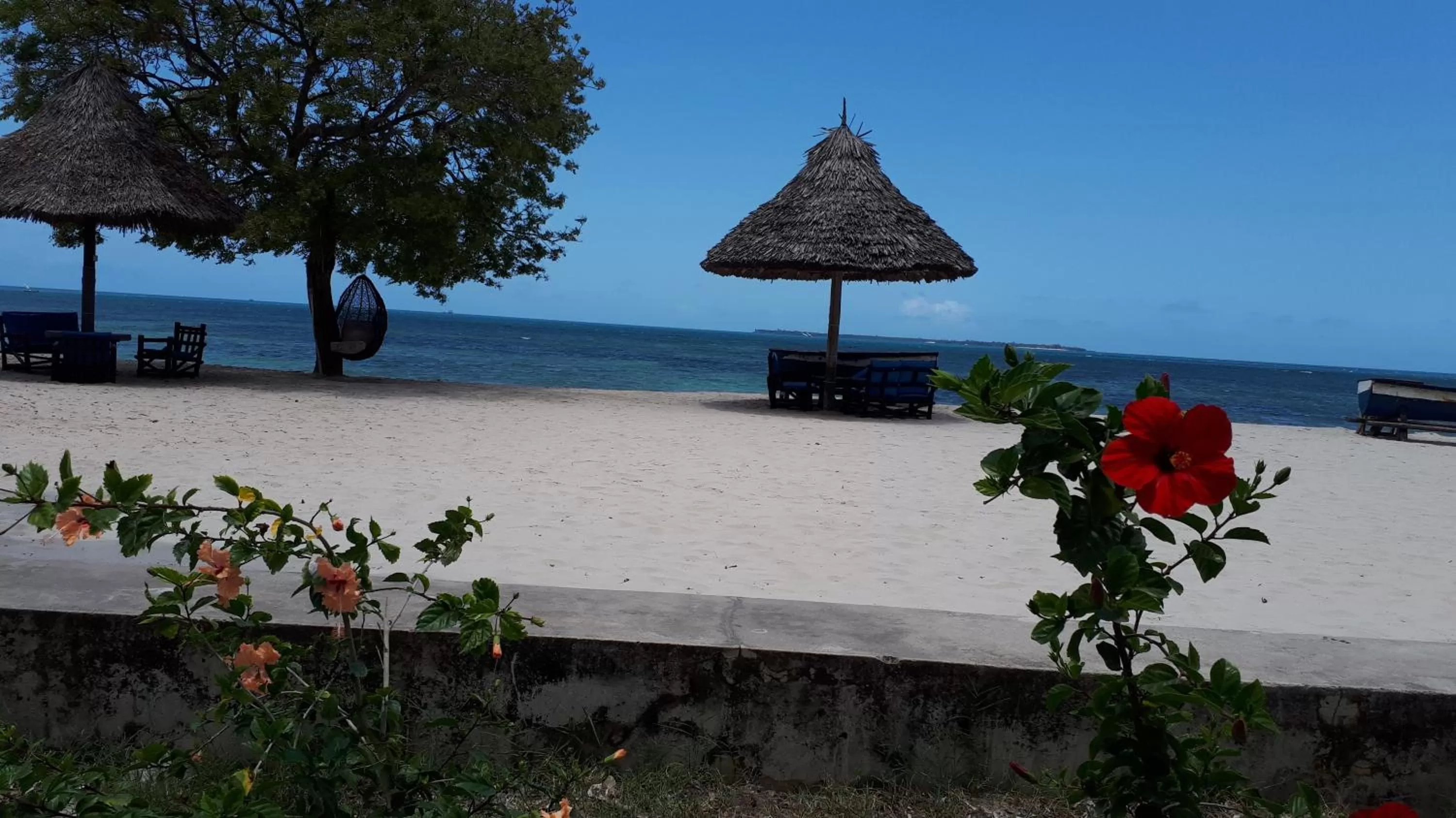 Kijiji Beach Resort