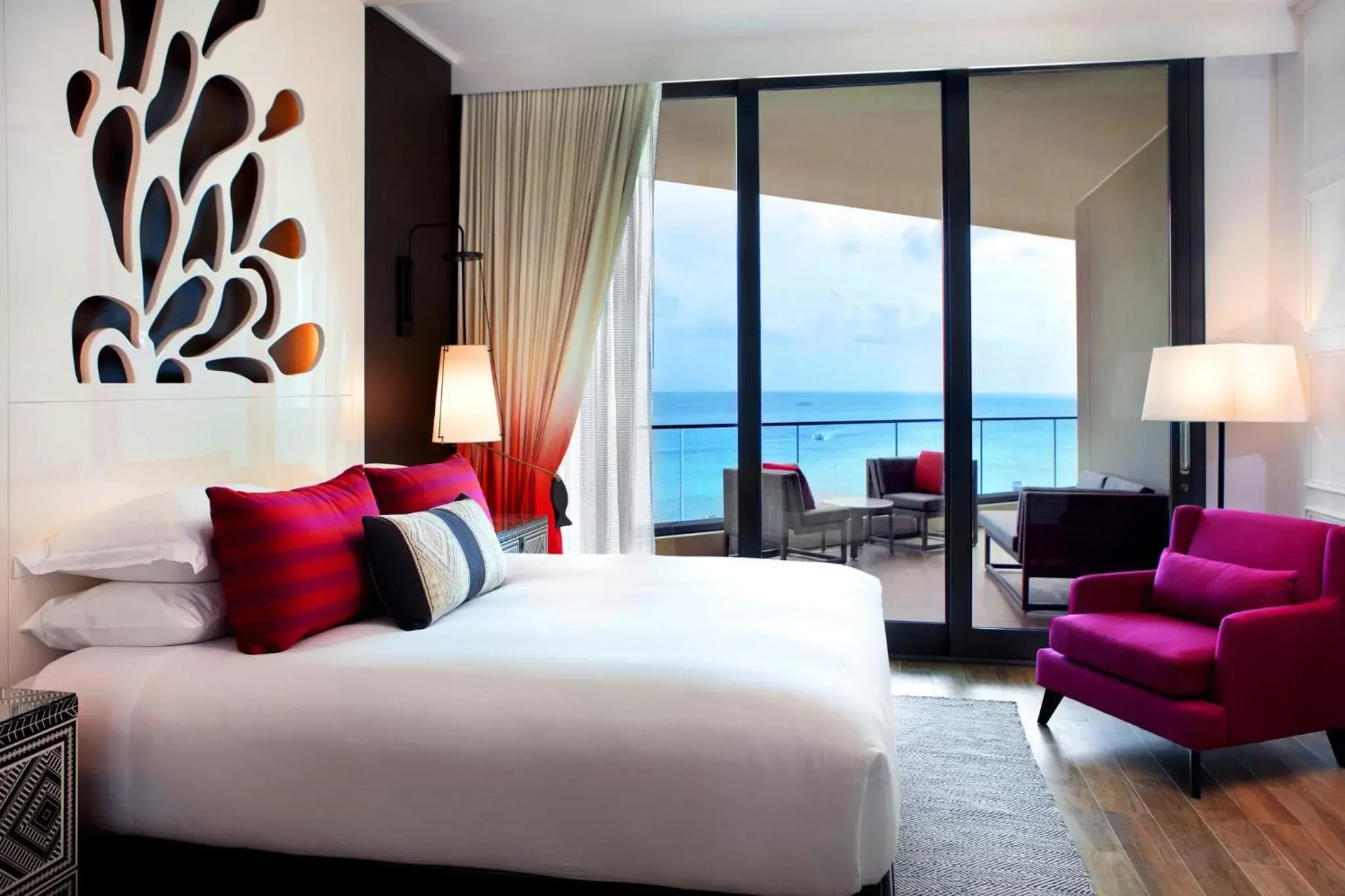 One-Bedroom Suite with Ocean View in Kimpton Seafire Resort + Spa by IHG One-Bedroom Suite with Ocean View in Kimpton Seafire Resort + Spa by IHG