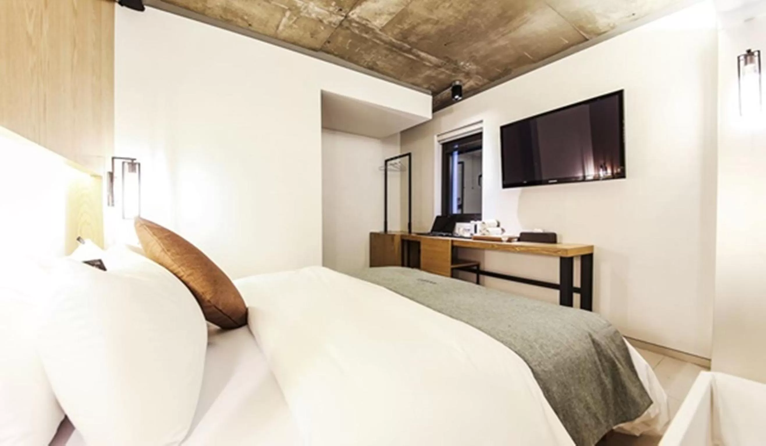 Bed in Delight Hotel Jamsil