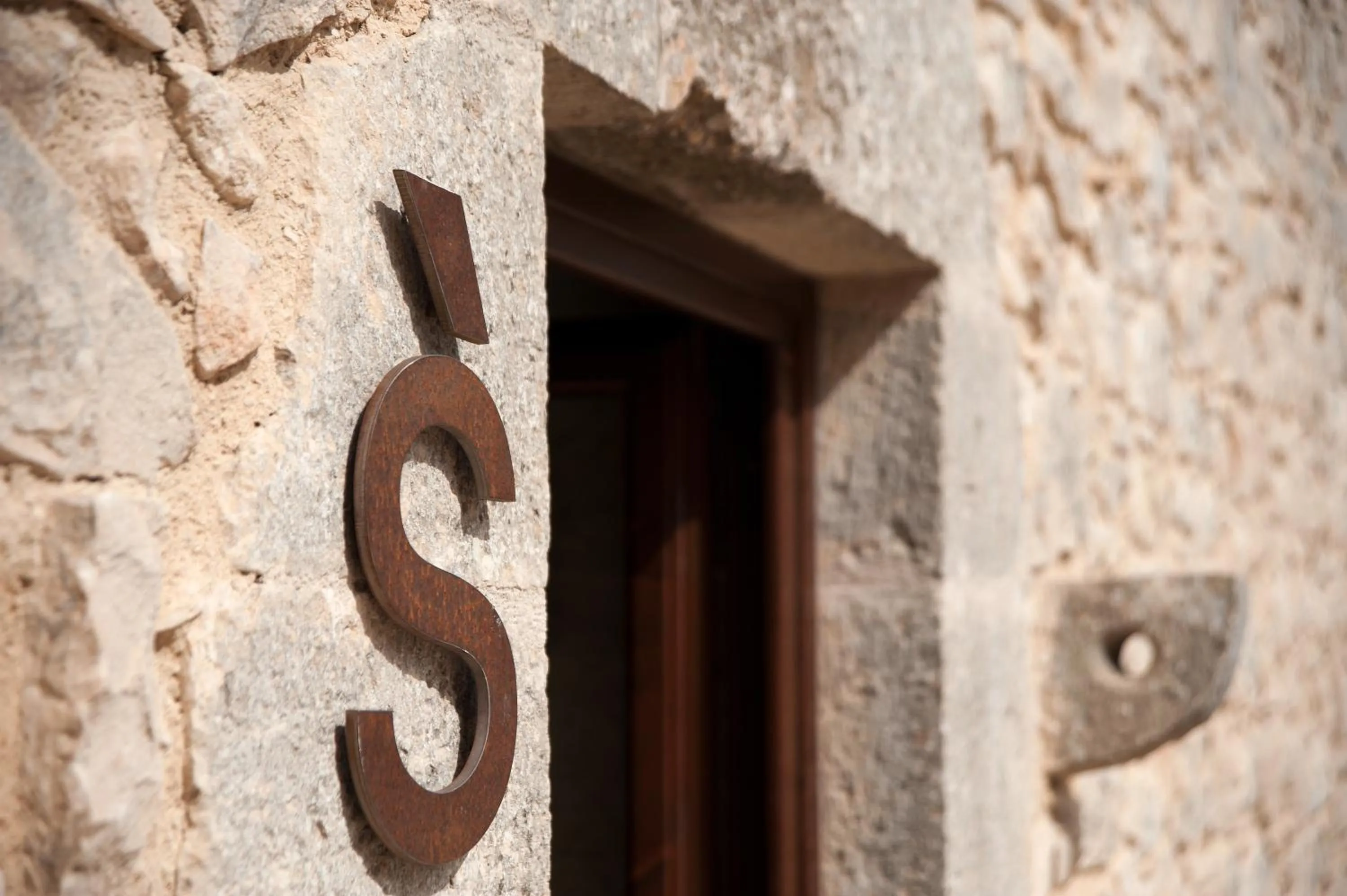 Decorative detail in La Dimora di Spartivento - BW Signature Collection