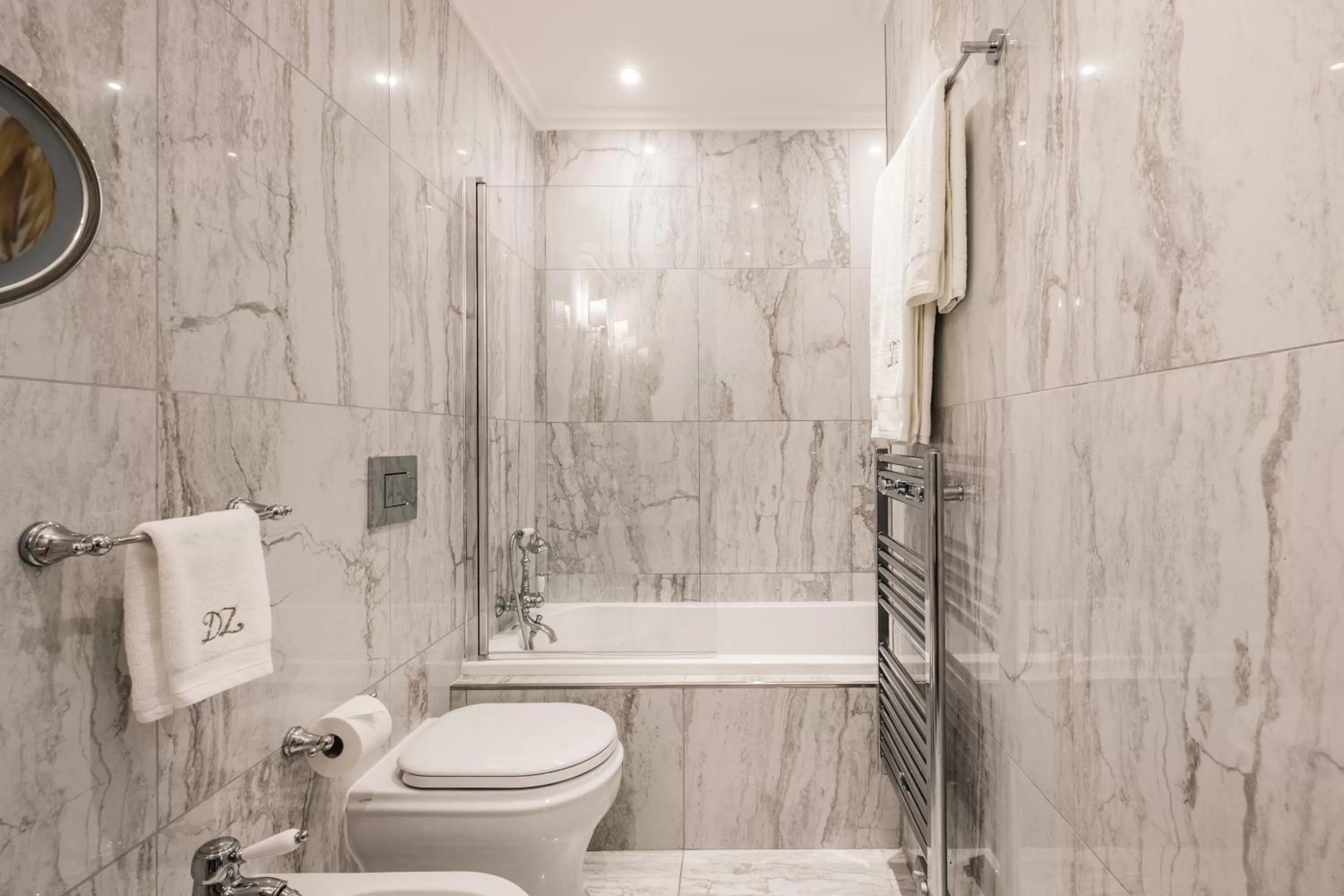 Shower in Domus Zamittello