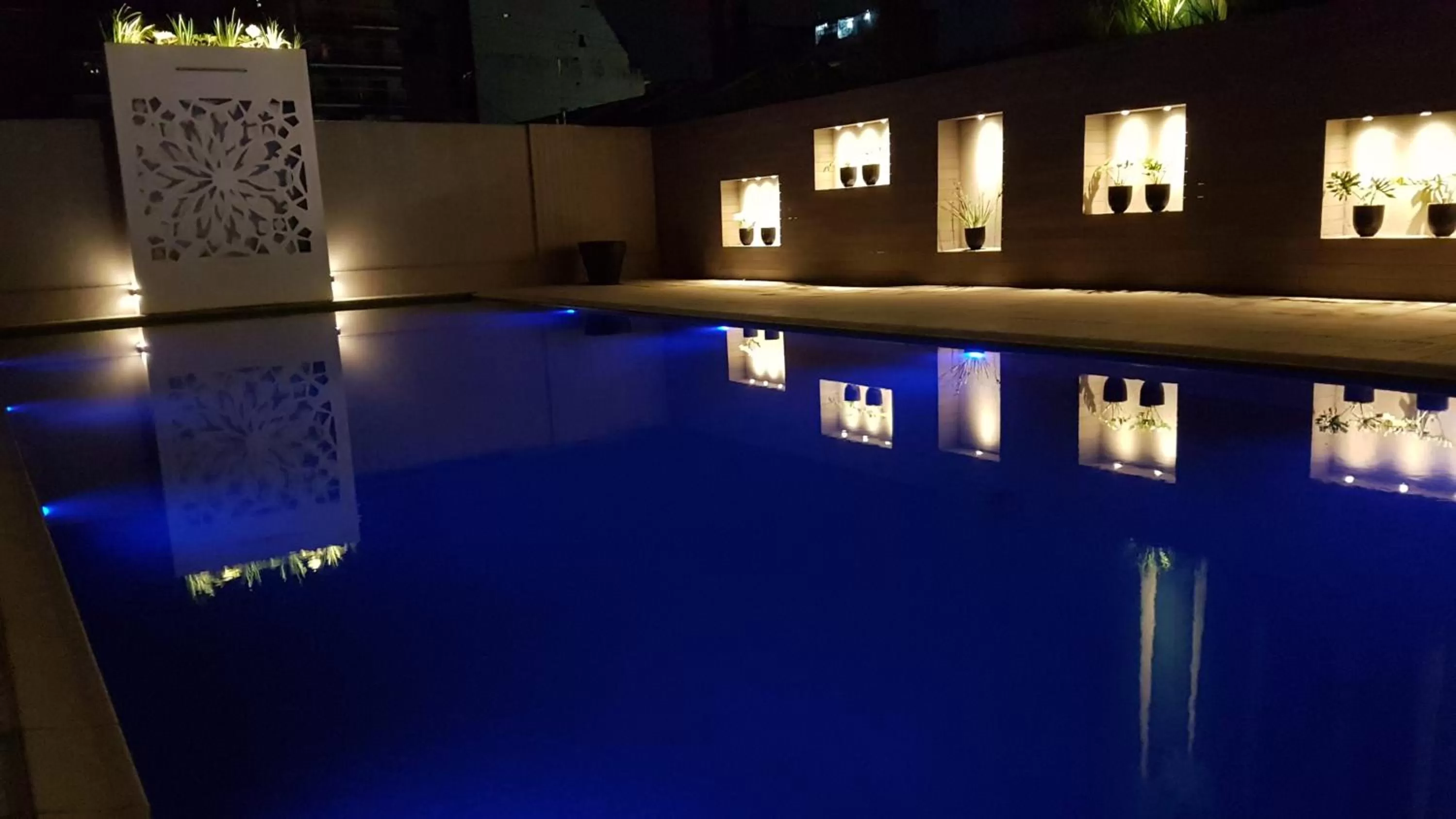 Swimming pool in GrandView Hotel Buenos Aires