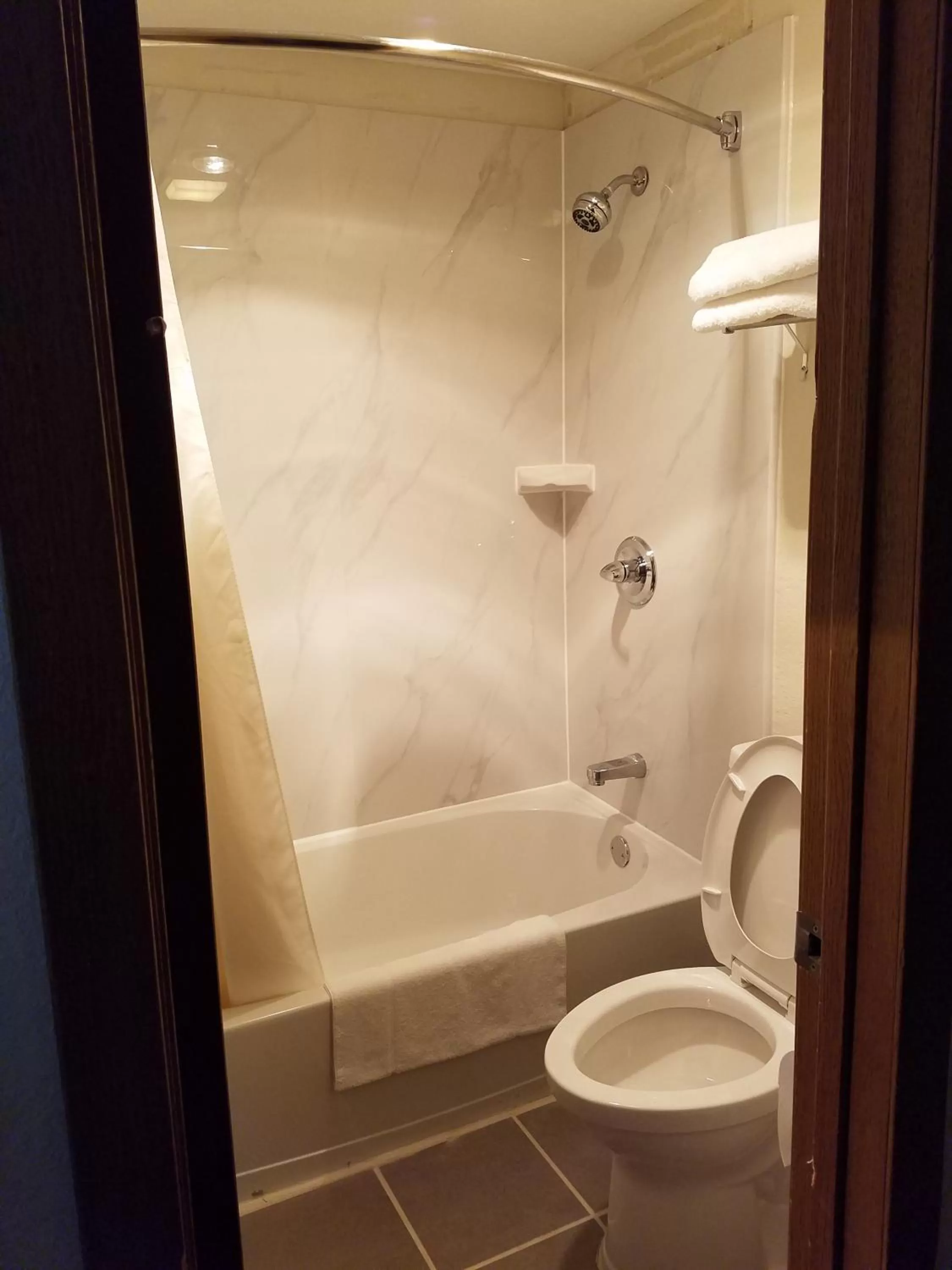 Bathroom in Quality Inn New River Gorge