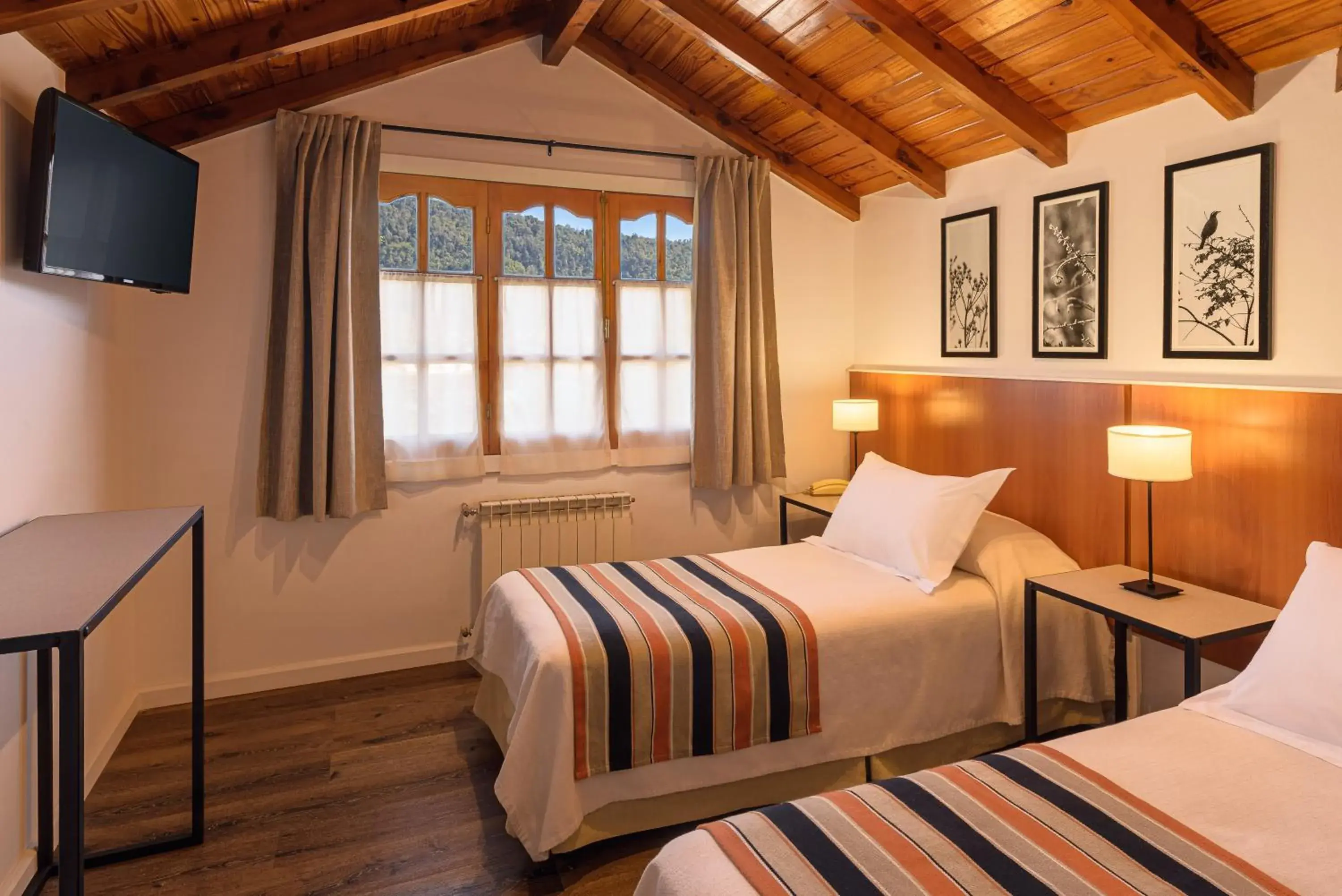 Twin Room in Hotel Intermonti Twin Room in Hotel Intermonti