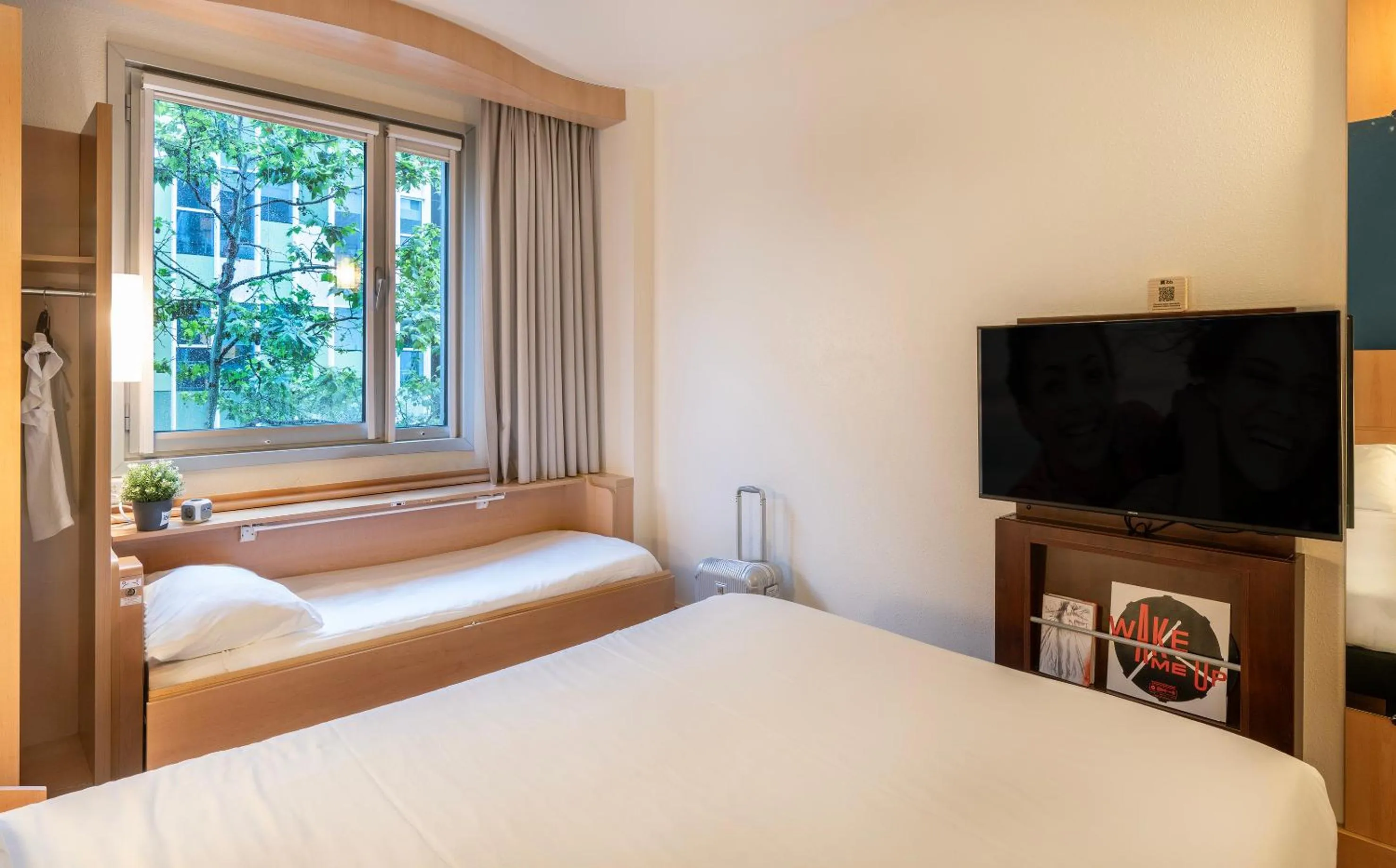 Bedroom, Bed in Ibis Barcelona Plaza Glòries 22@