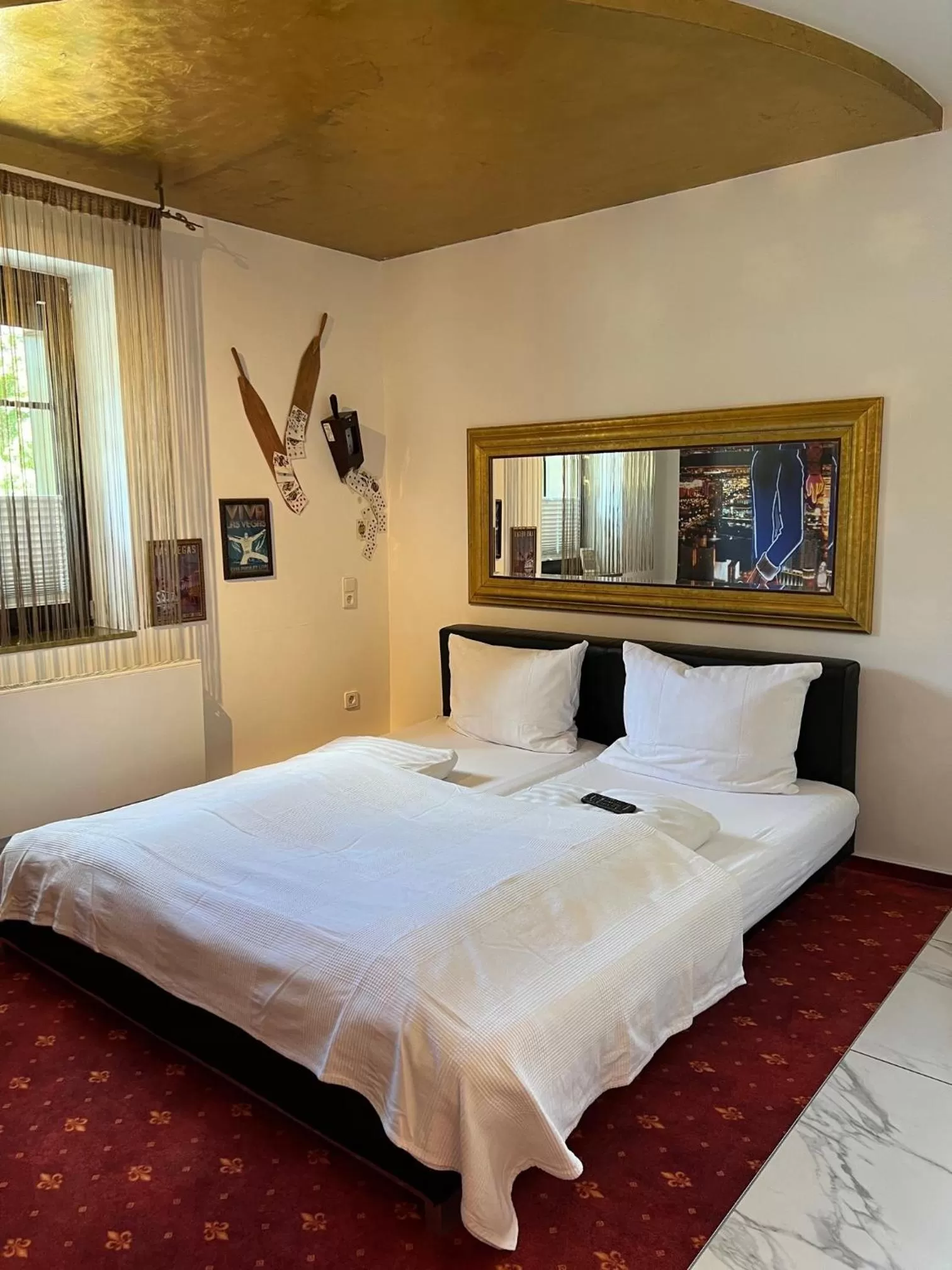 Other, Bed in Road Stop Dortmund