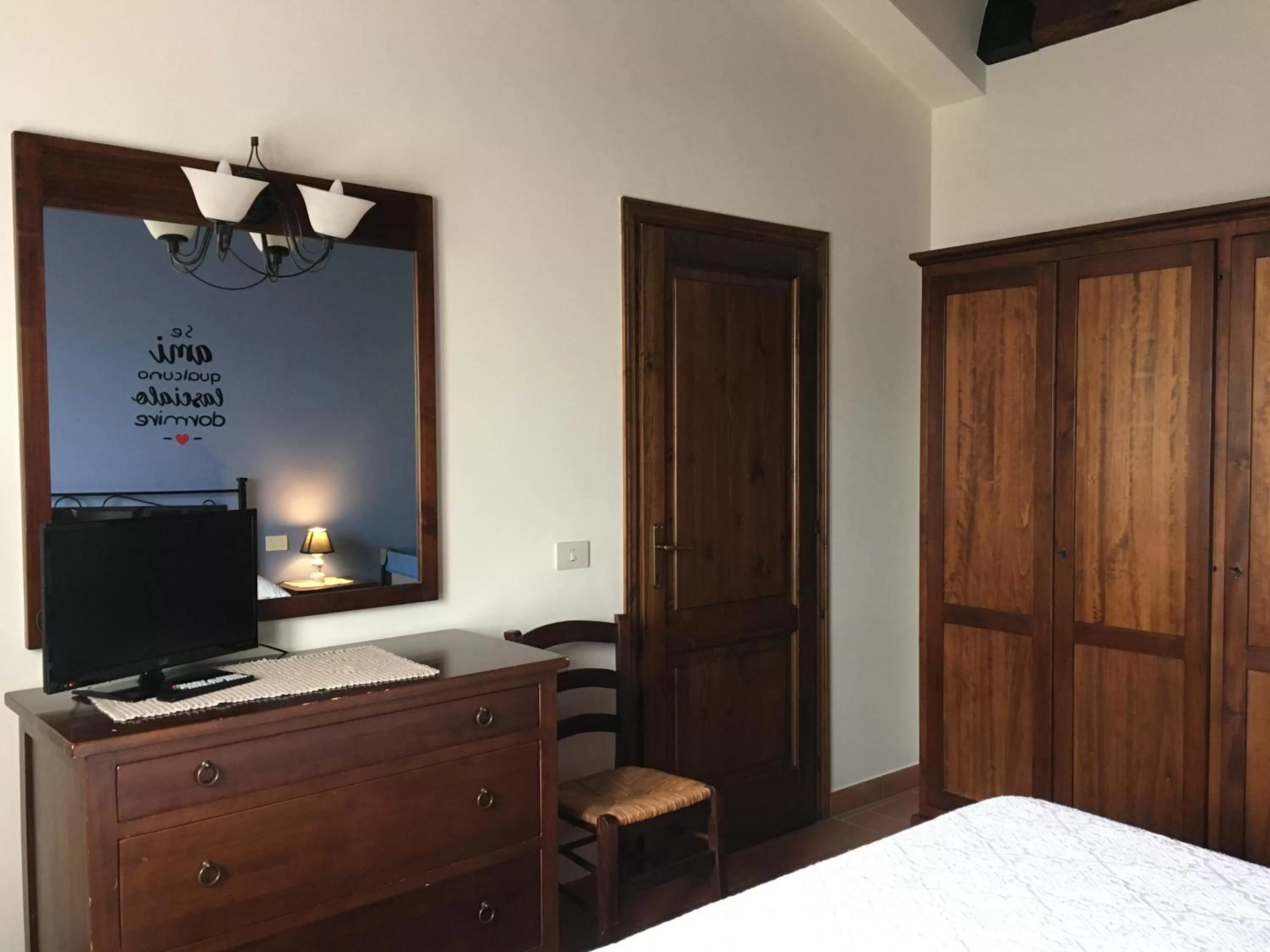 Decorative detail, Bed in Agriturismo Tenuta Badia