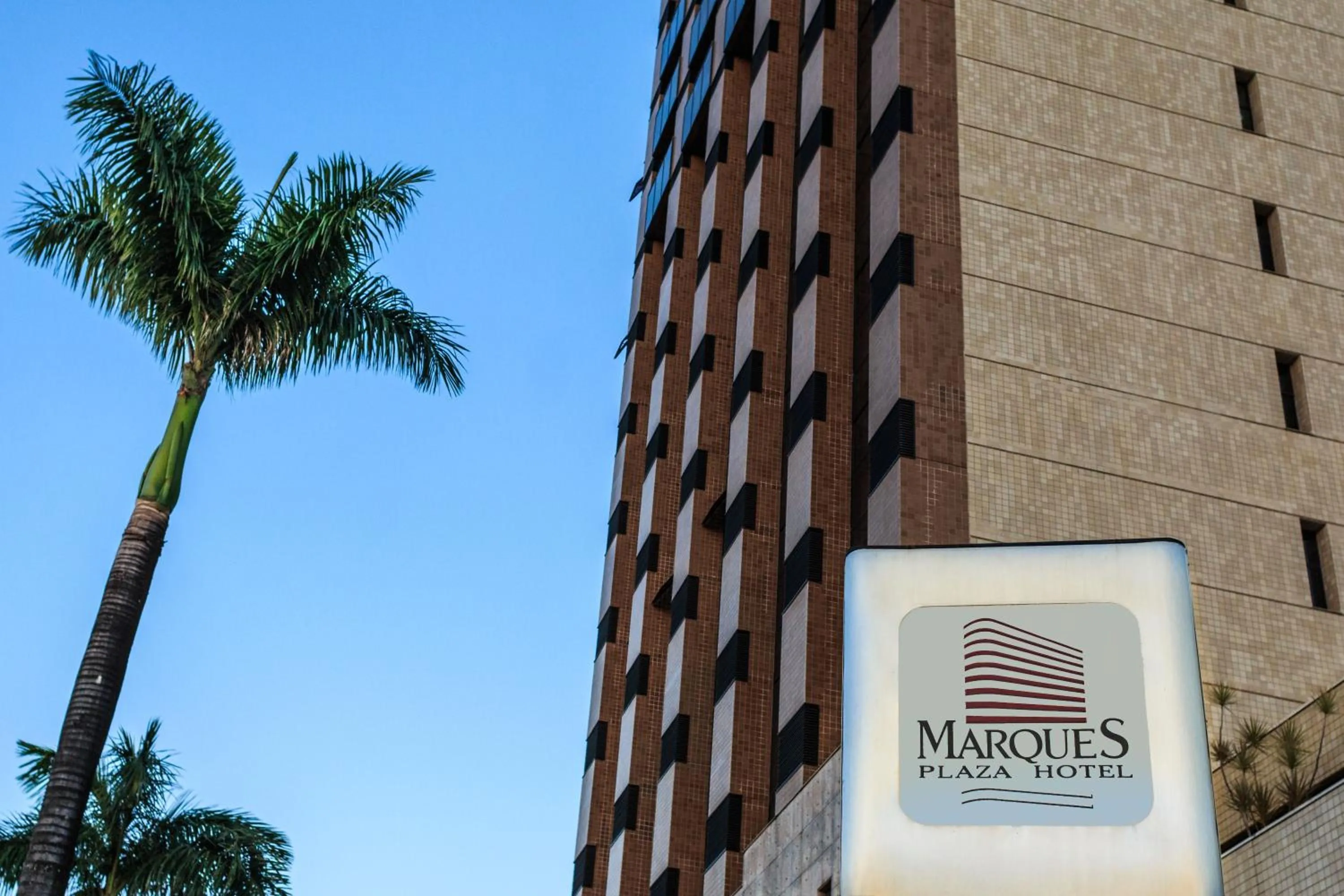 Facade/entrance in Marques Plaza Hotel