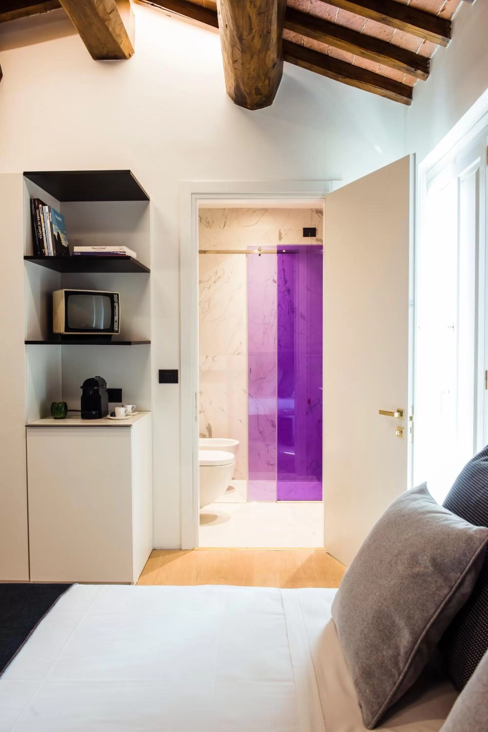 Shower, Bed in Hotel Milu Florence
